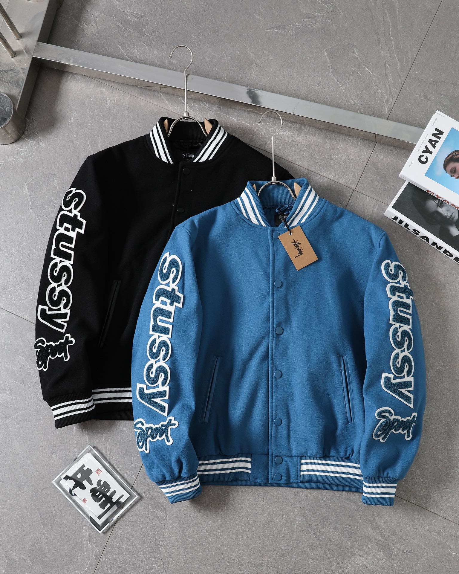 Stussy Kleidung Mäntel & Jacken Schwarz Blau Stickerei Unisex Frühling/Sommer Kollektion