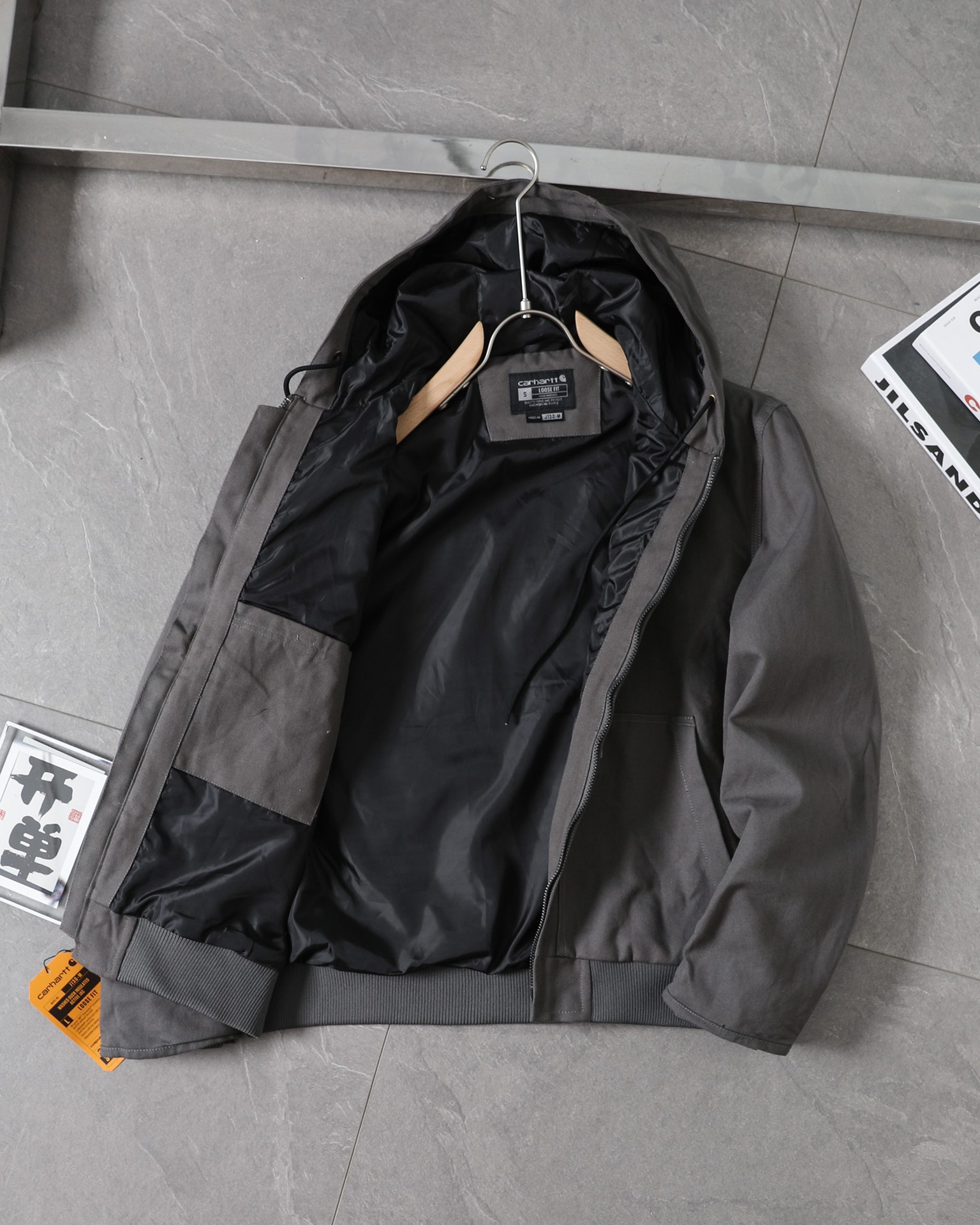 Carhartt Chain Jacket CB KB03# Khmer: High-Quality Design with Multiple Pockets - 图片 5