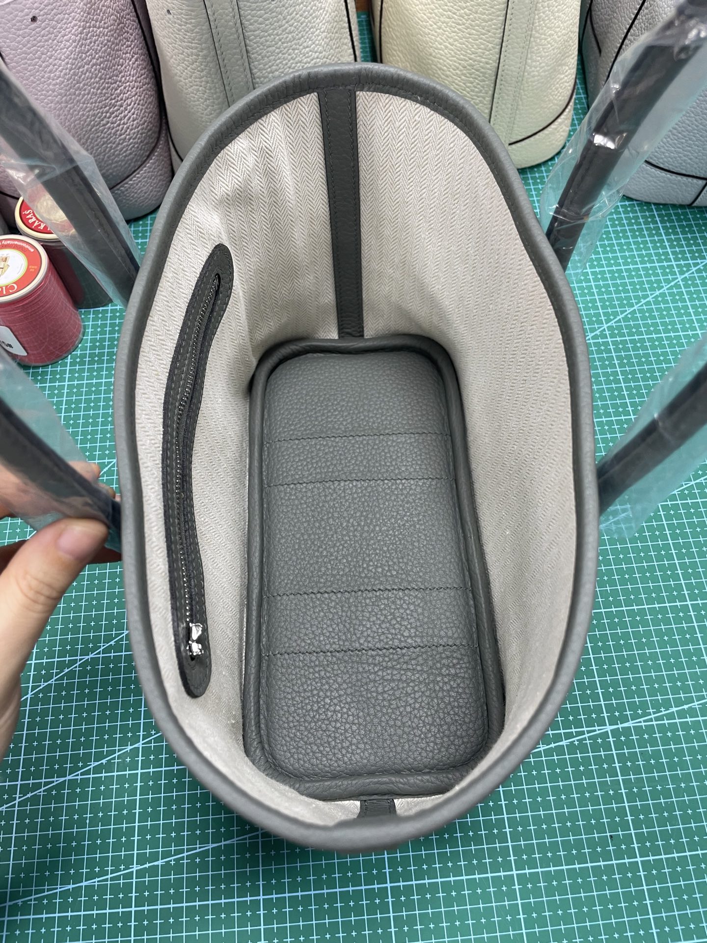 Elegant Mini Garden Party Bag, Almond Green, Premium Leather Tote, 23cm 6 i1749285345596 2031 0 5