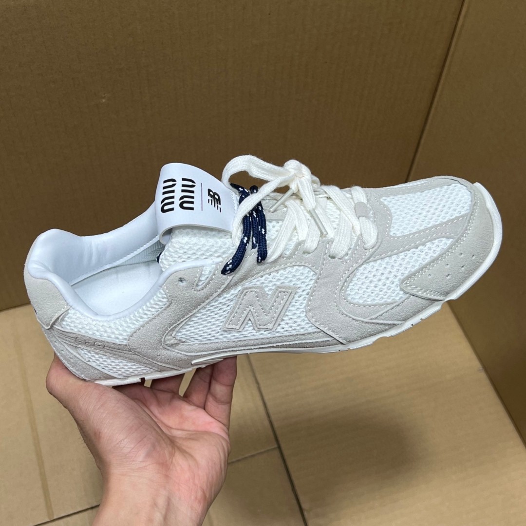 
NB联名miumiu特价新配色！
尺码：35.5-45，全码输出！
品质 价格 都是行业性价比天花板存