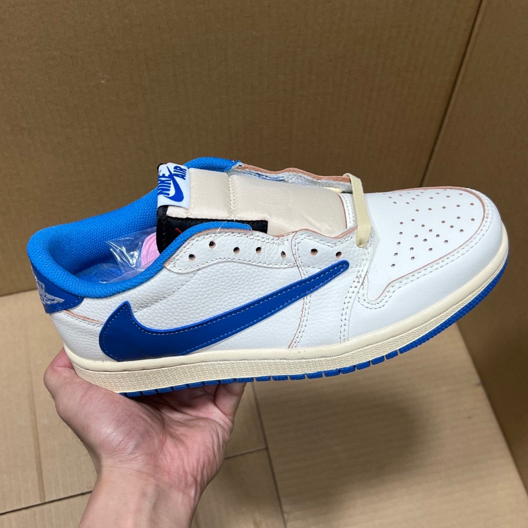 Air Jordan 1 Retro Low OG SP Travis Scott Fragment Design Shoes 2 a1751314227860 8422