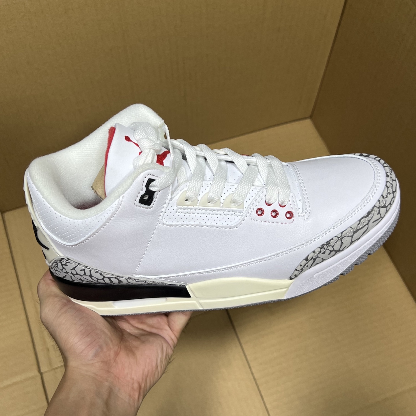 Jordan Retro 3 White Cement Reimagined Men's Shoes Sneakers 2 a1755206691051 4021