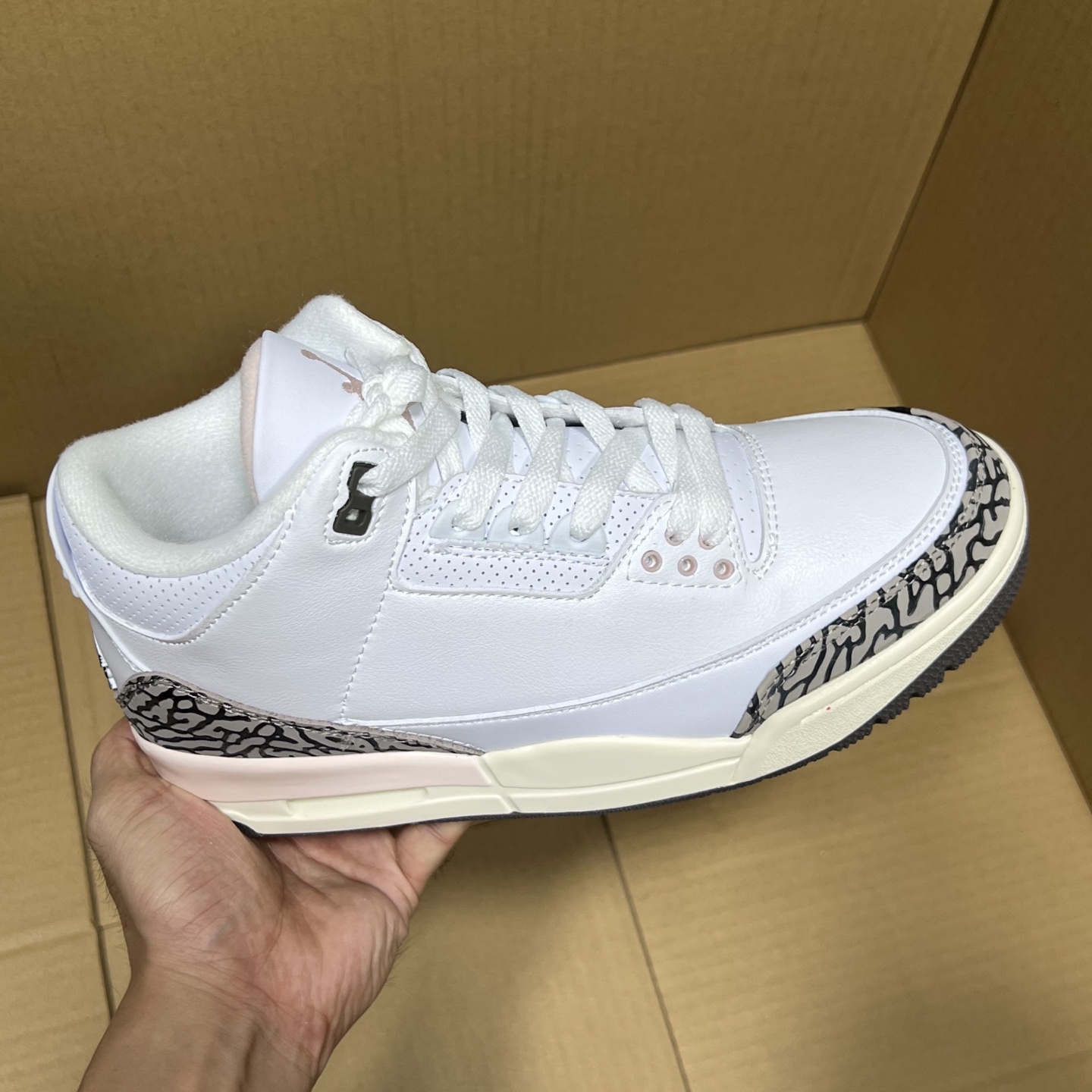 Jordan Retro 3 White Cement Reimagined Men's Shoes Sneakers 8 a1755206695265 8444