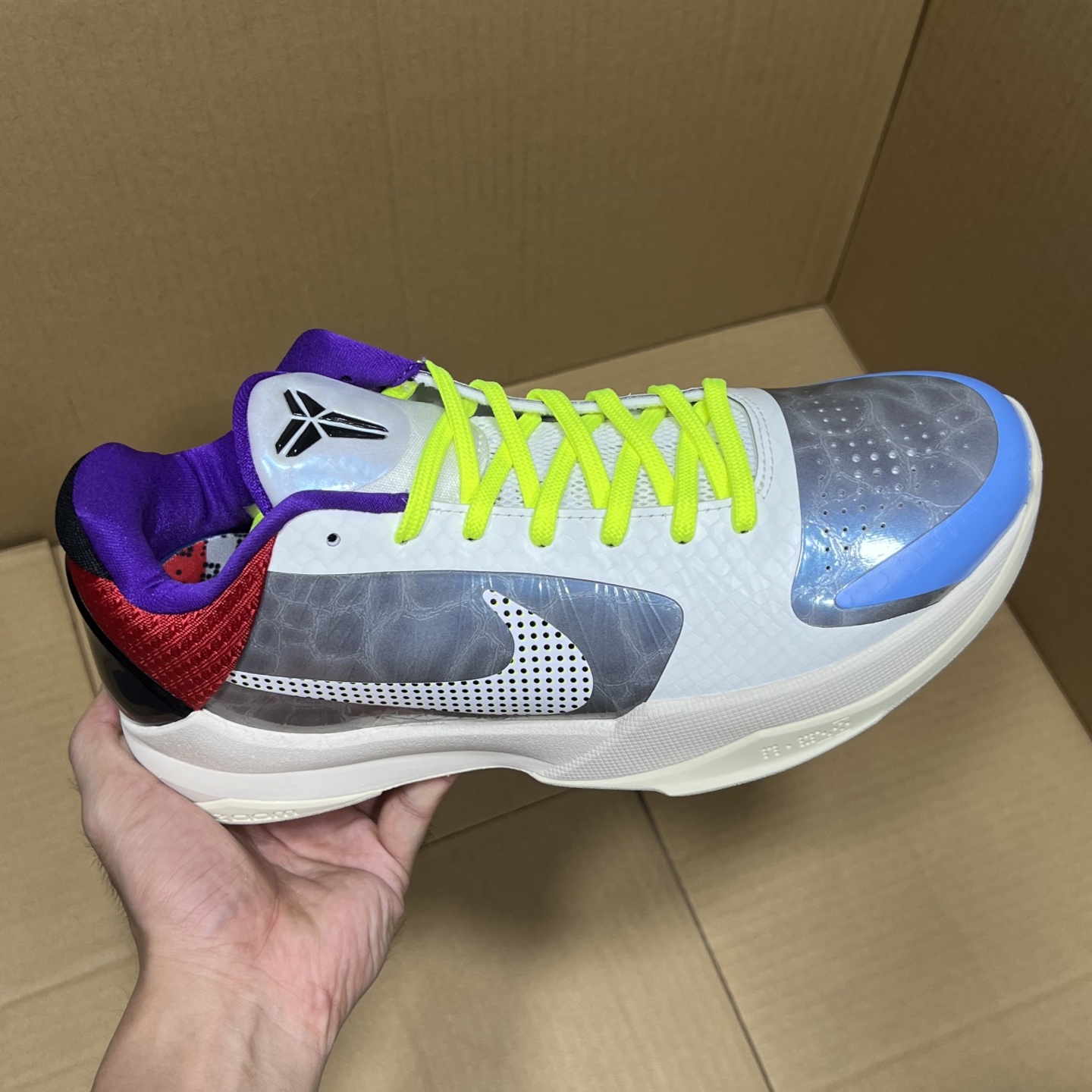 特价福利 科比系列特价！尺码40-48.5全码输出！原OG版本，重新上线！科比系列天花板产品！行业第一梯