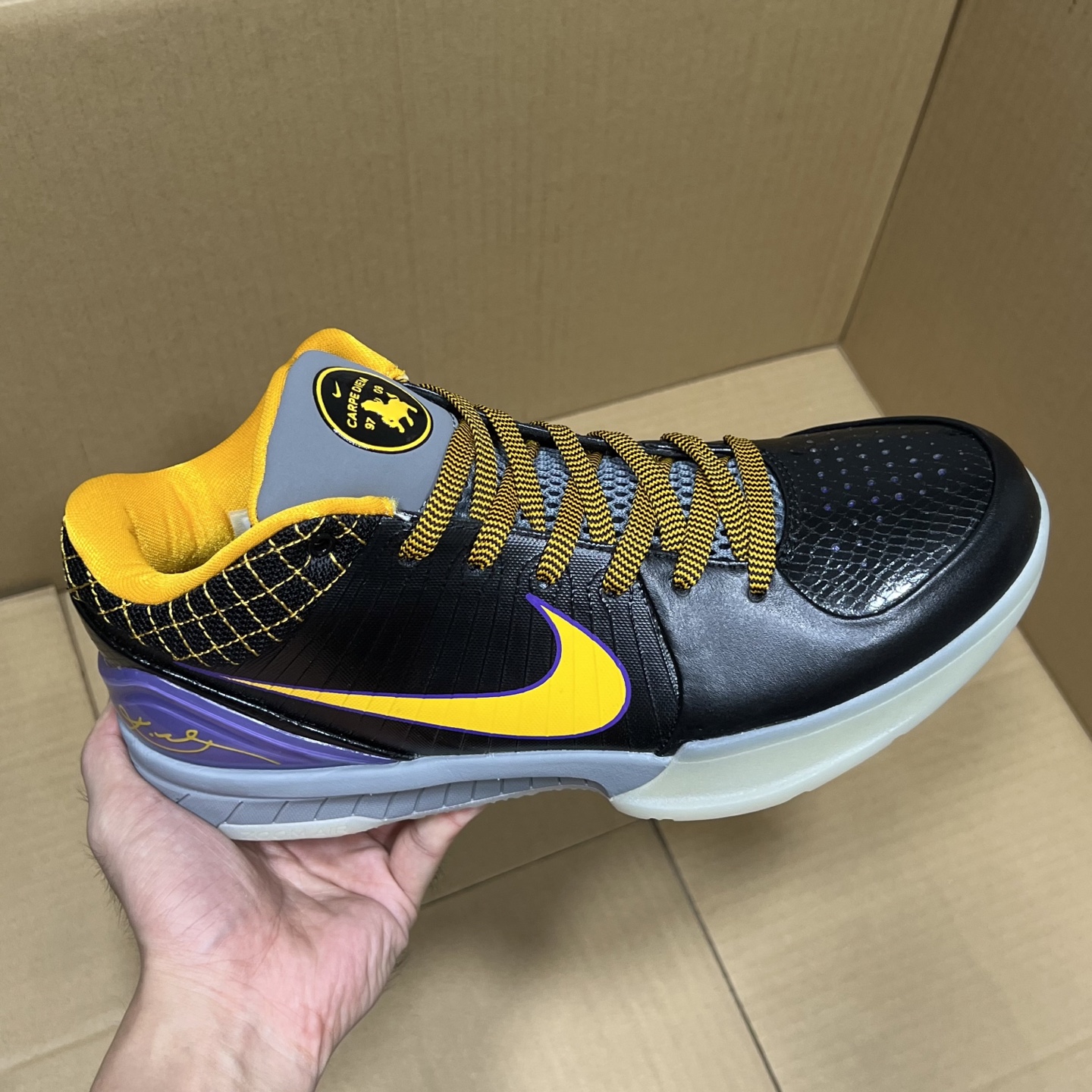 特价福利 科比系列特价！尺码40-48.5全码输出！原OG版本，重新上线！科比系列天花板产品！行业第一梯