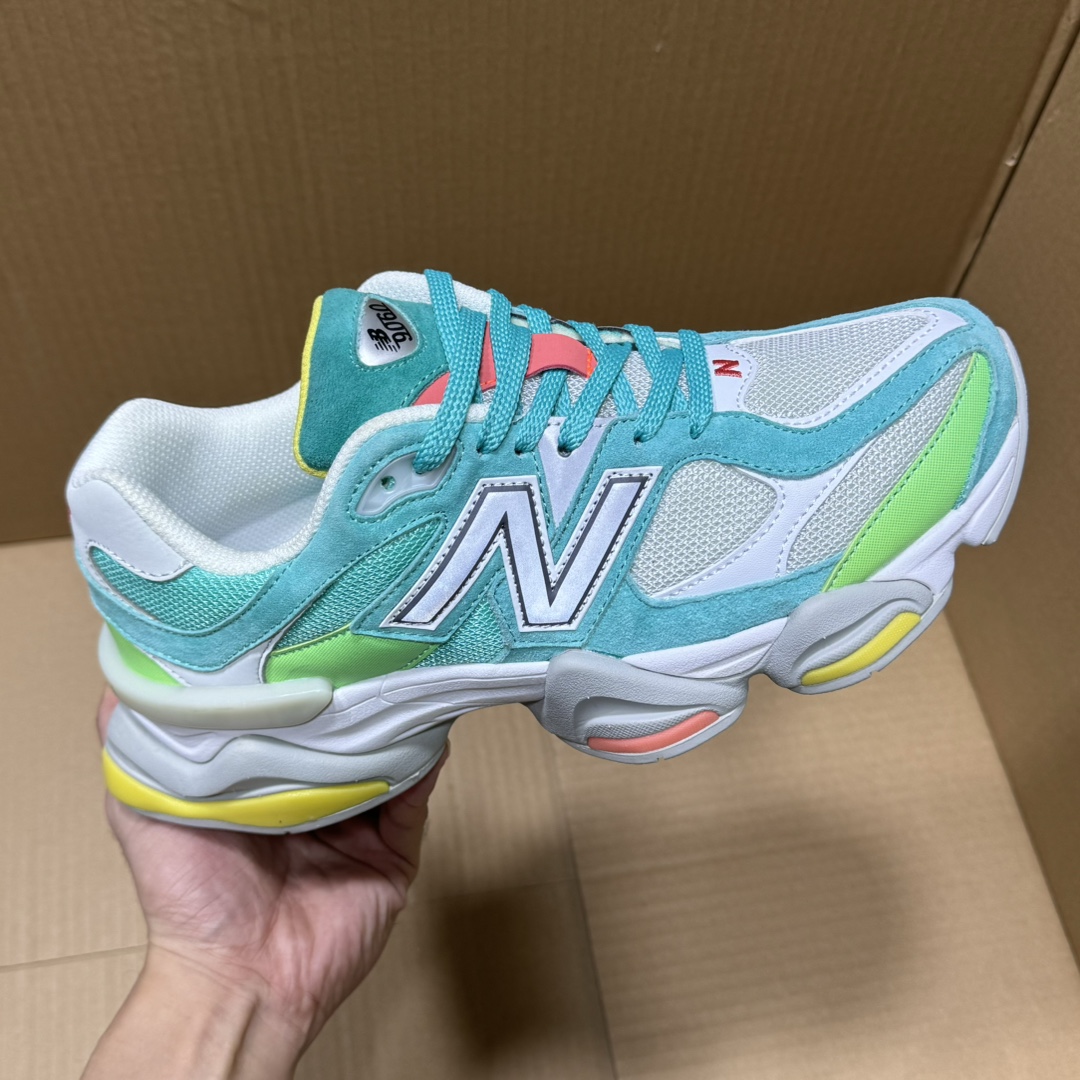 双十二福利开启！ 绿X版NB9060特价系列！ 尺码36-46，稳定输出！ 真正的纯原品质！卖过的都知道原来什么价格！品质 细节 做工也是无可挑剔！绝对的好货福利！ 编码AB325869