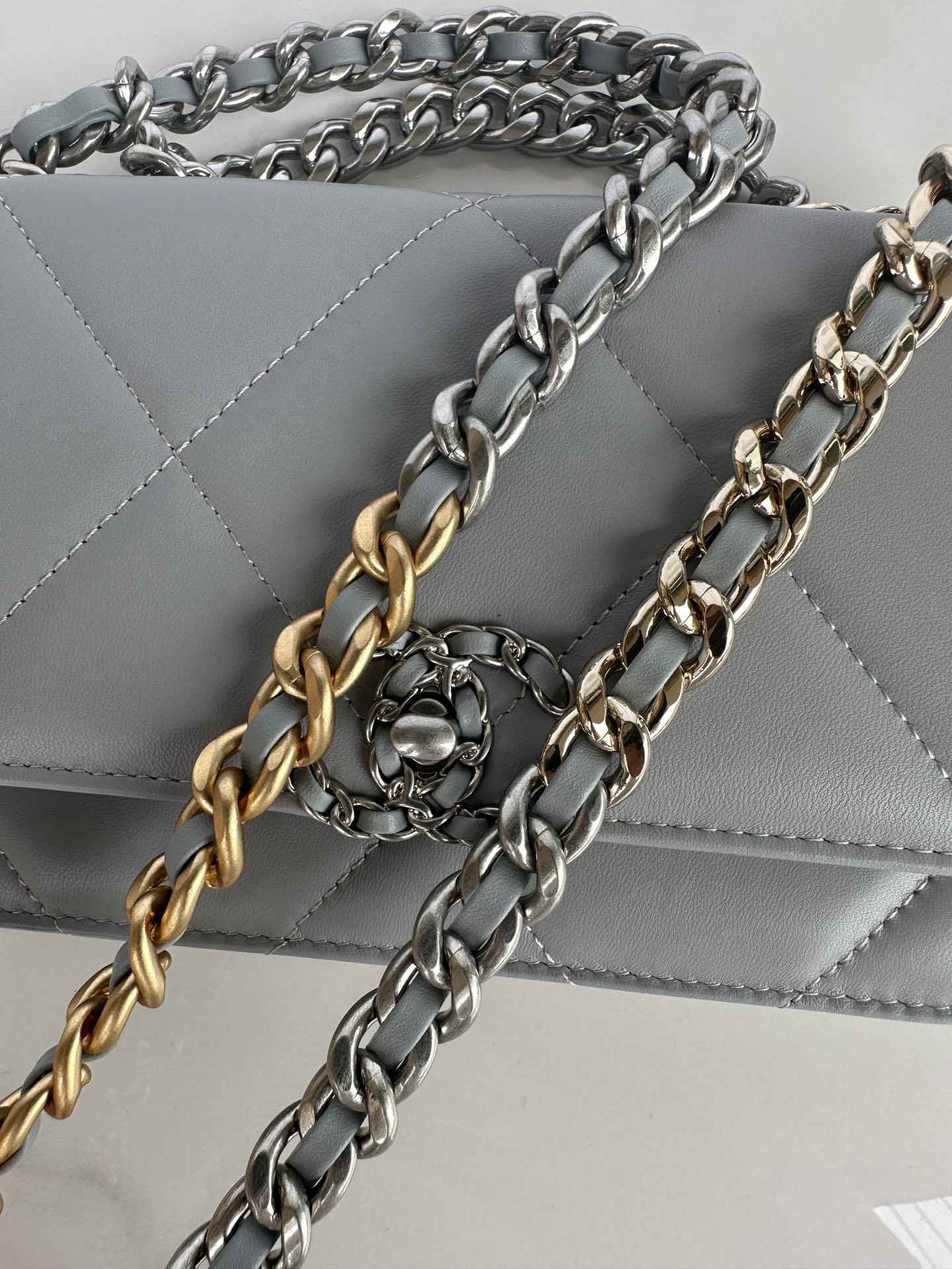 Chanel Luxury Designer Handbag Shoulder Bag in fine calfskin 4