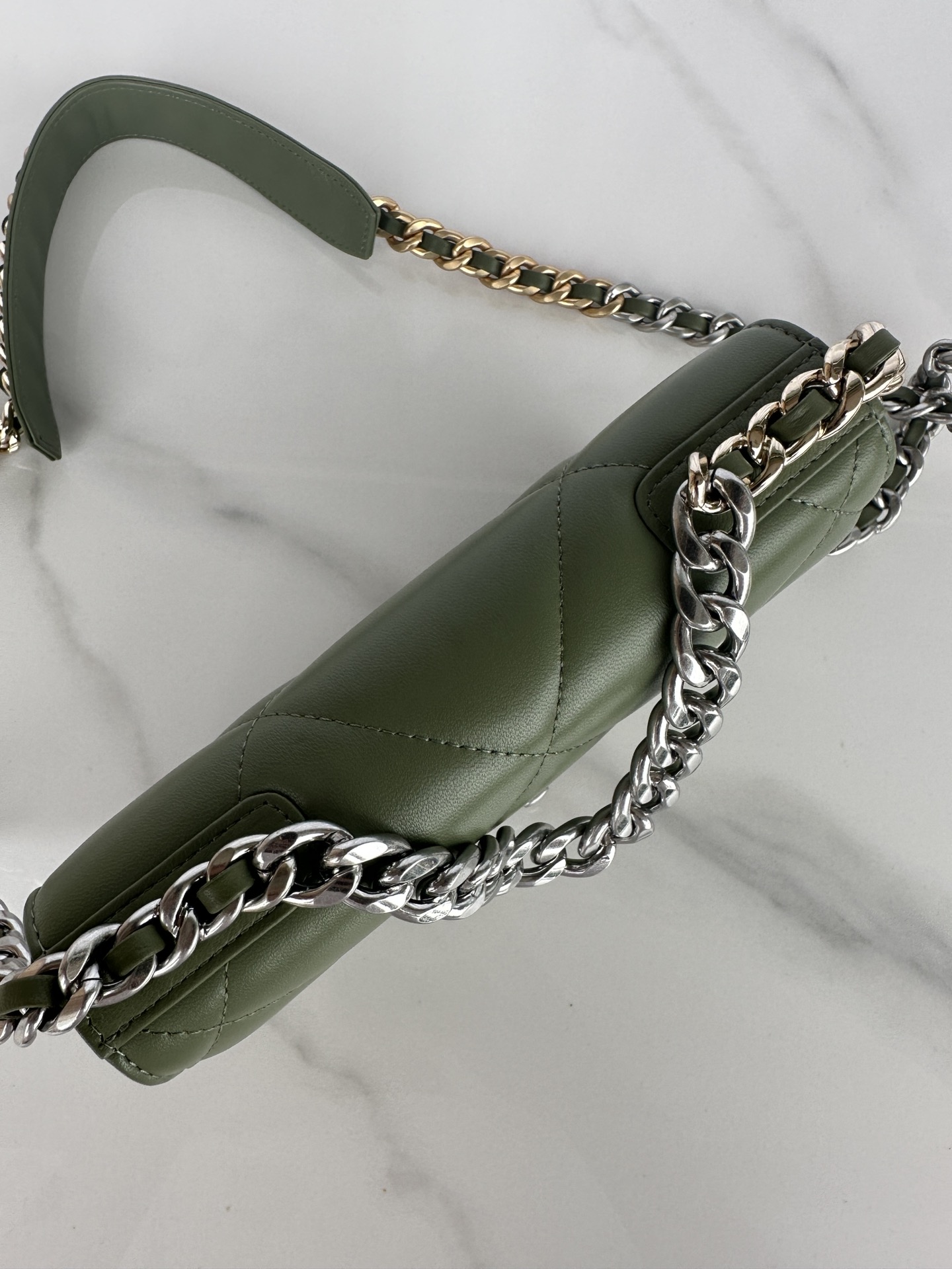 Brand: Chanel 5