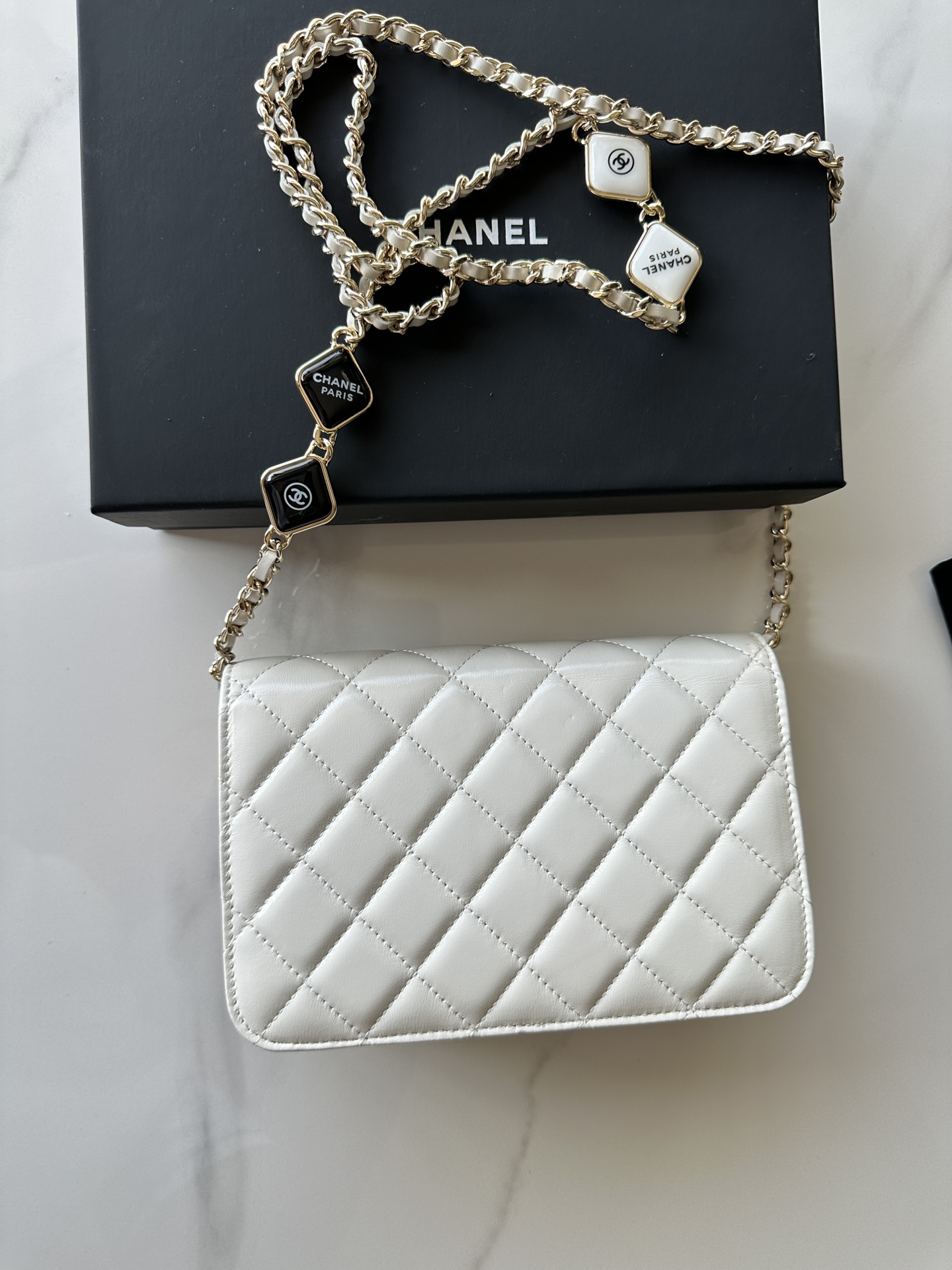 Brand: Chanel 2