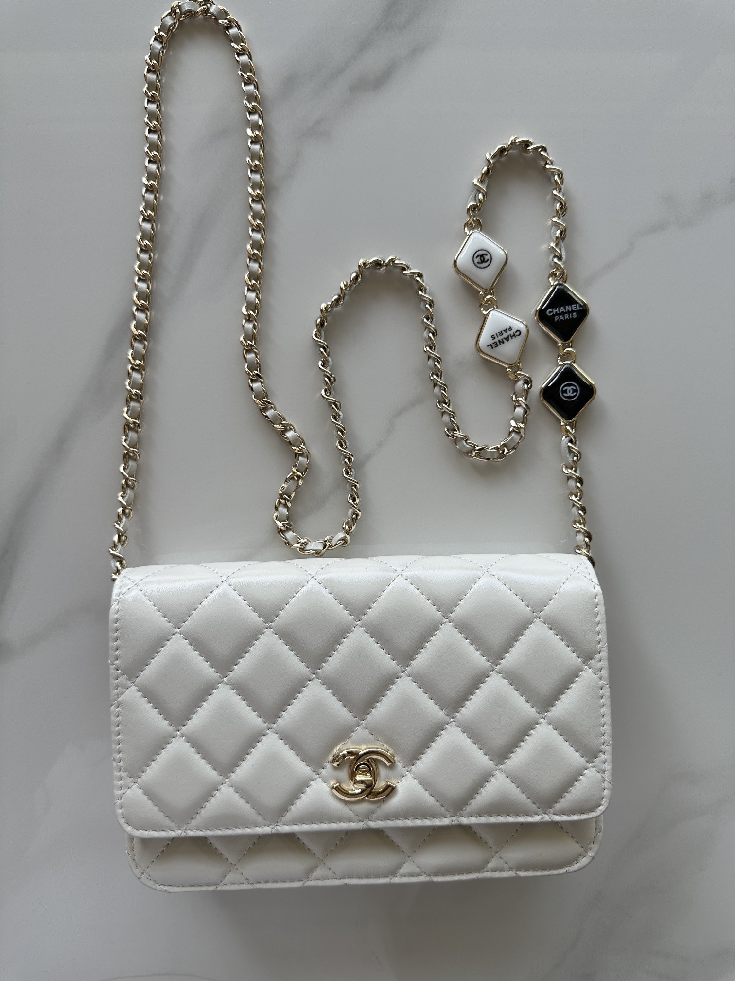 Brand: Chanel 9