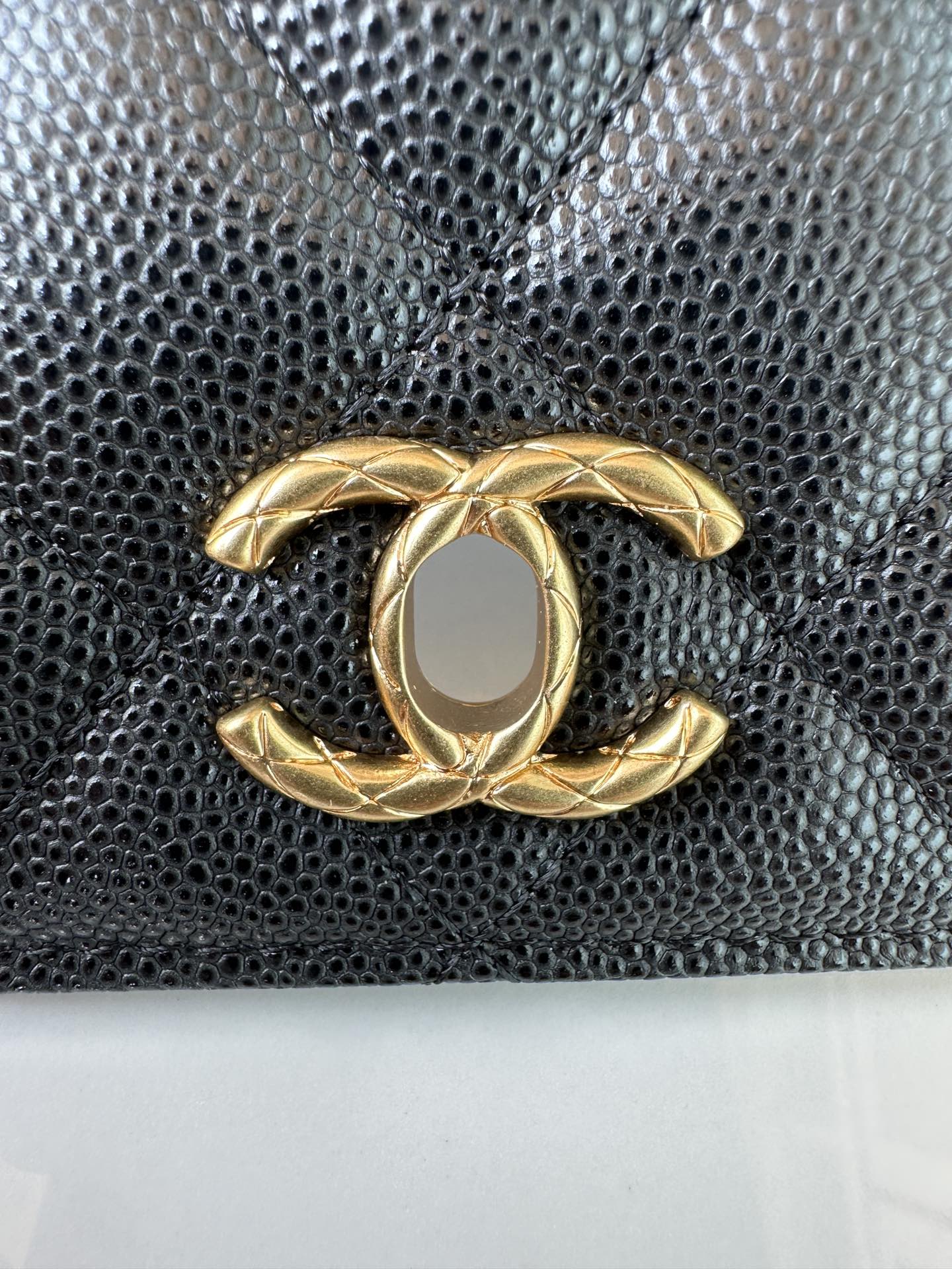 Chanel Luxury Designer Handbag Shoulder Bag in fine calfskin 8