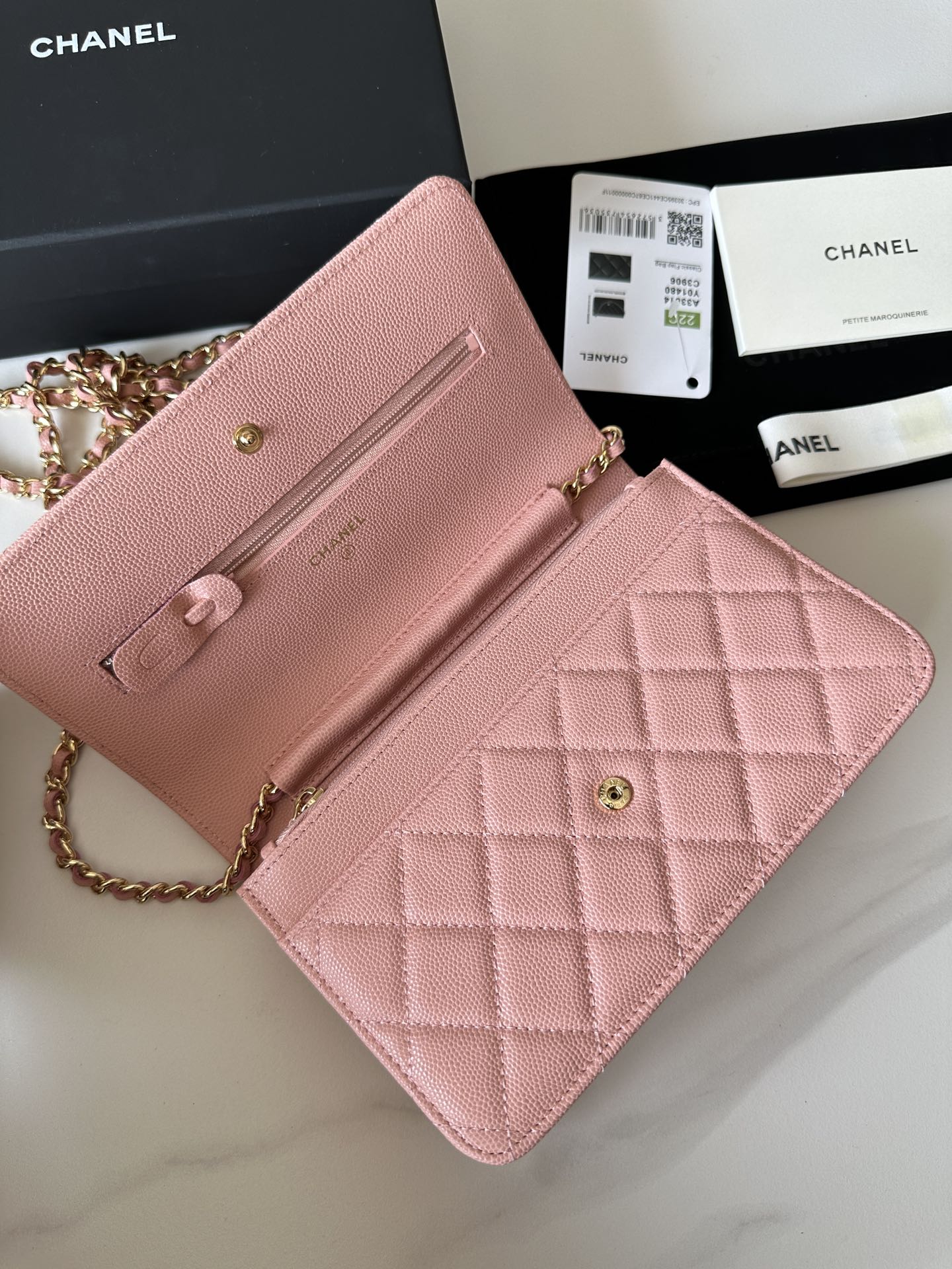 Brand: Chanel 2