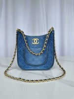 Où puis je acheter Chanel Cuir de vache 1 Où puis je acheter
Chanel Cuir de vache