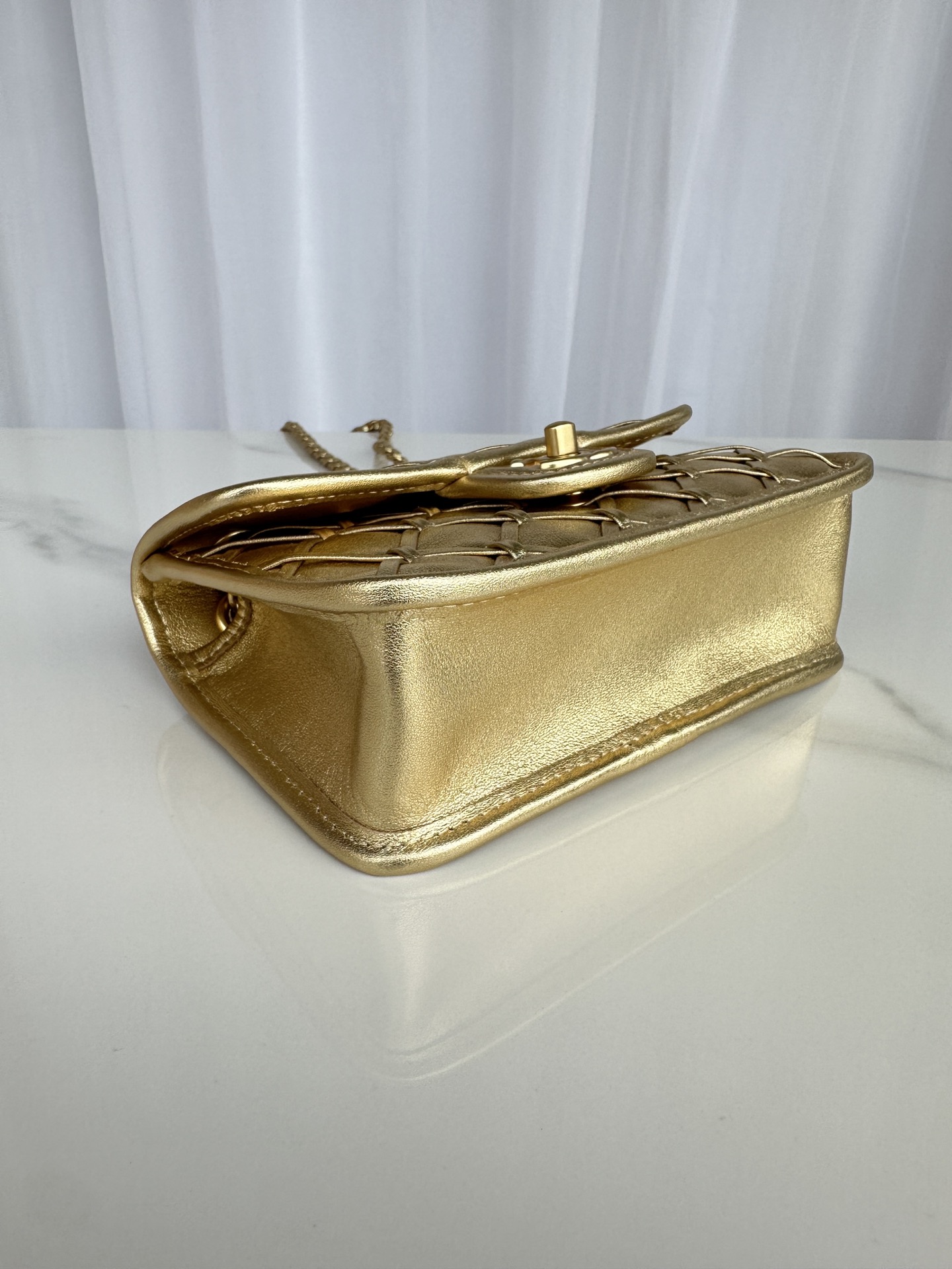 Chanell AS4797: Classic Flap Bag, Luxurious Calfskin Leather, 19cm 5 i1747973126 2562 0