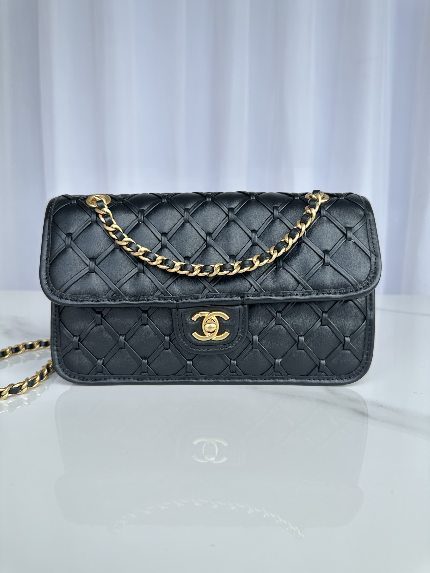 Chanell AS4795 Classic Flap Bag: Luxurious Design & Premium Leather 2 i1747973185 9768 0
