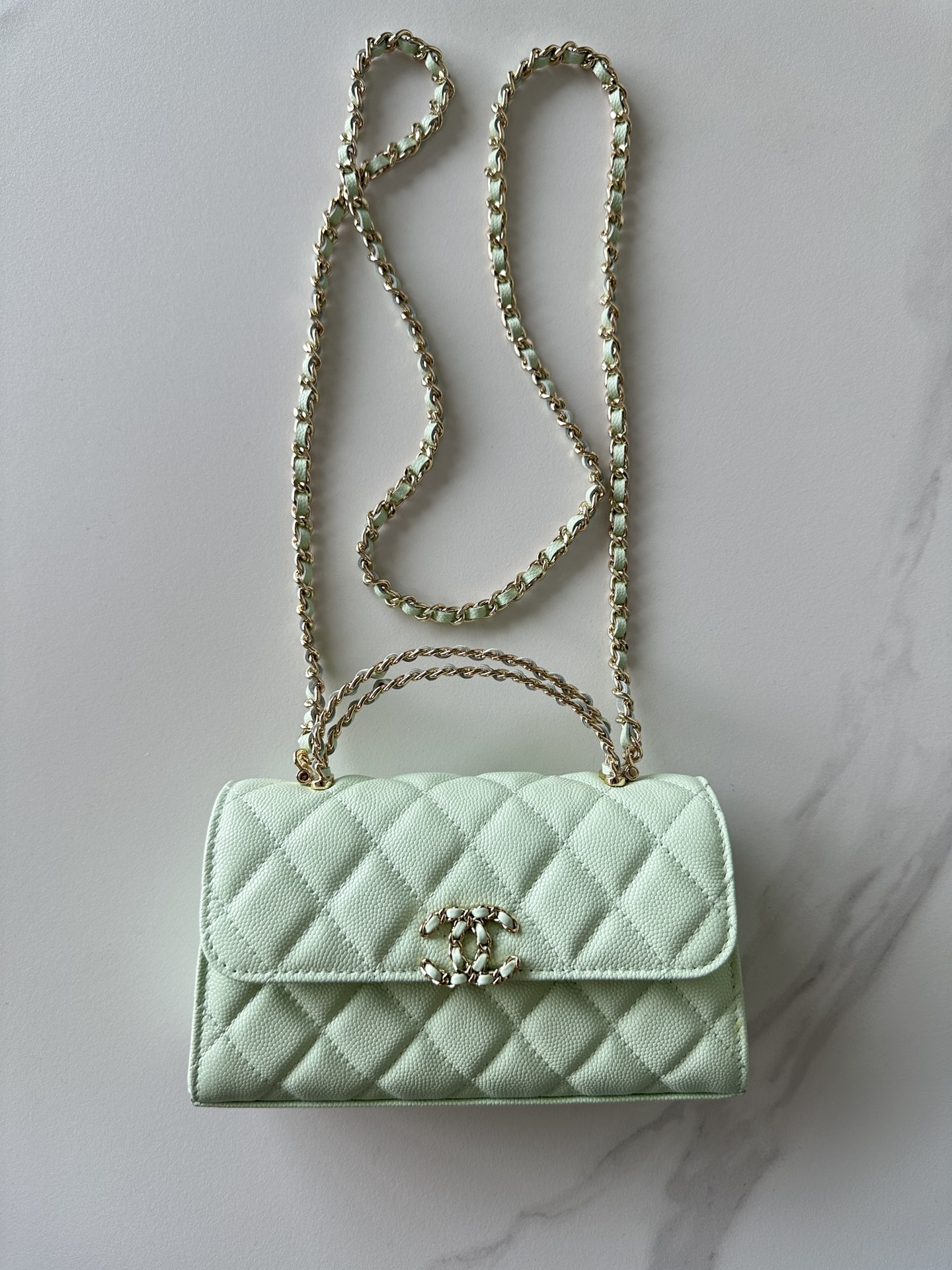 NO:340420,Brand: Chanel Model: AS Introduction: Original single quality, classic work, gorgeous and temperament, is the forefront of your unexpected honor. Leather type: Original single imported ball pattern leather, with original cloth inside. Hardware: Original hardware preparation size 18cm/10cm/4.5cm, CHANEL, chanel19860909品牌:Chanel型号:AS简介:原单质量,经典之作,华丽与气质的前沿,是你意想不到的尊贵.皮种:原单进口球纹皮,里配原版布.五金:原版五金配制尺寸18cm/10cm/4.5cm,CHANEL,chanel,Bag