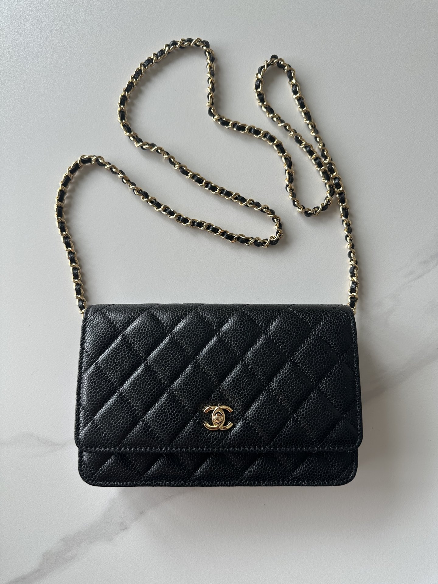 NO:340447,P Brand: Chanel Model: A Introduction: Original single quality, classic work, the cutting-edge of gorgeousness and temperament, is your unexpected honor. Leather type: Original single imported ball pattern leather, with original cloth inside. Hardware: Original hardware preparation size: 19cmX12cmX3cm, CHANEL, chanel19860909P品牌:Chanel型号:A简介:原单质量,经典之作,华丽与气质的前沿,是你意想不到的尊贵.皮种:原单进口球纹皮,里配原版布.五金:原版五金配制尺寸:19cmX12cmX3cm,CHANEL,chanel,Bag