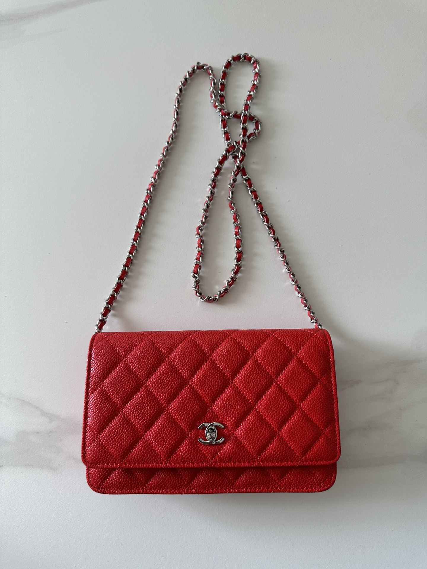 NO:340428,Brand: Chanel Model: A Introduction: Original single quality, classic work, gorgeous and temperament, is the forefront of your unexpected honor. Leather type: Original single imported ball pattern leather, with original cloth inside. Hardware: Original hardware preparation size: 19cmX12cmX3cm, CHANEL, chanel19860909品牌:Chanel型号:A简介:原单质量,经典之作,华丽与气质的前沿,是你意想不到的尊贵.皮种:原单进口球纹皮,里配原版布.五金:原版五金配制尺寸:19cmX12cmX3cm,CHANEL,chanel,Bag