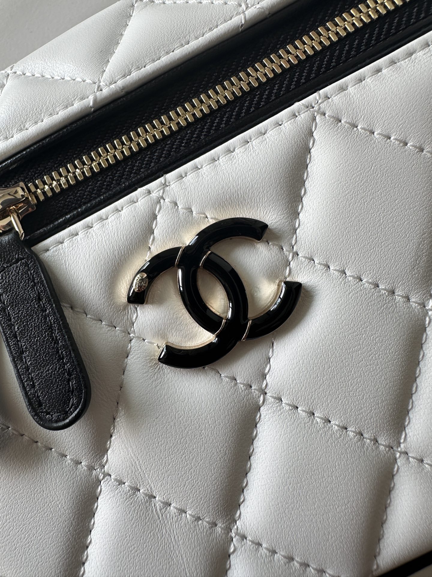 Chanel Style Leather Bag Lookbook Reference image 2