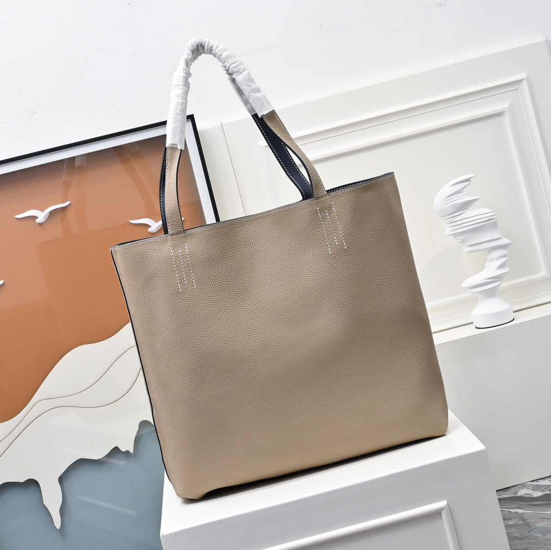 爱马仕（Hermès）奢华与永恒的设计 双面袋两面通用 简单低调 跟着心情换不一样的颜色🌈🌈🌈深蓝/大象灰
