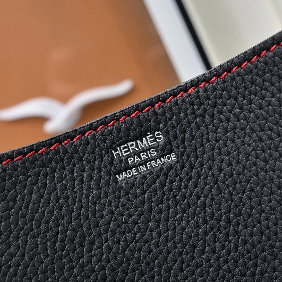 爱马仕（Hermès）奢华与永恒的设计 双面袋两面通用 简单低调 跟着心情换不一样的颜色🌈🌈🌈黑/大红