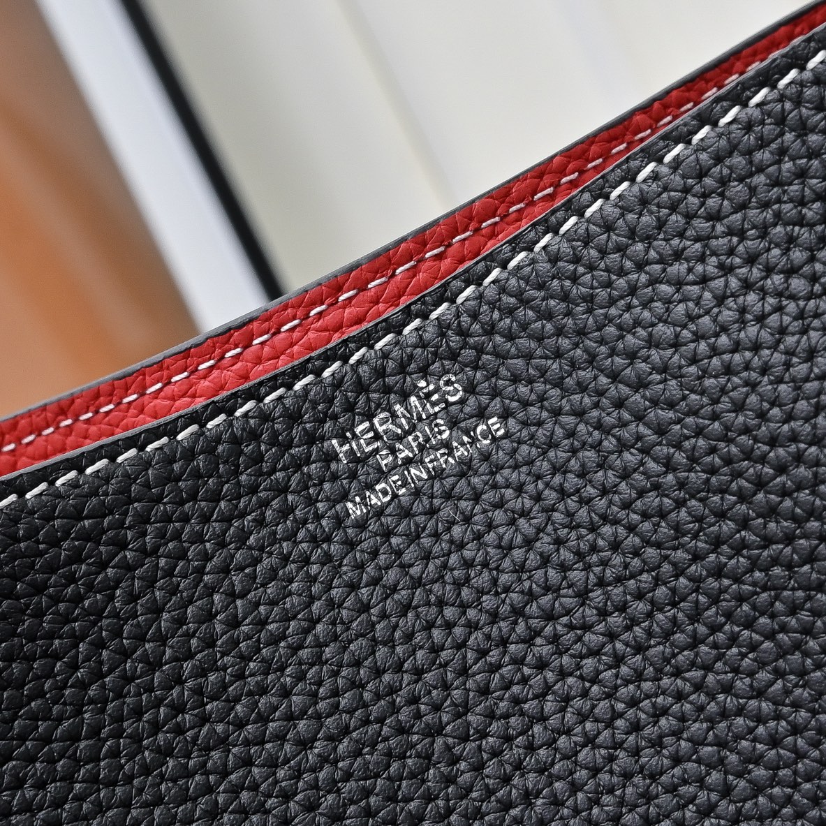爱马仕（Hermès）奢华与永恒的设计 双面袋两面通用 简单低调 跟着心情换不一样的颜色🌈🌈🌈黑/大红