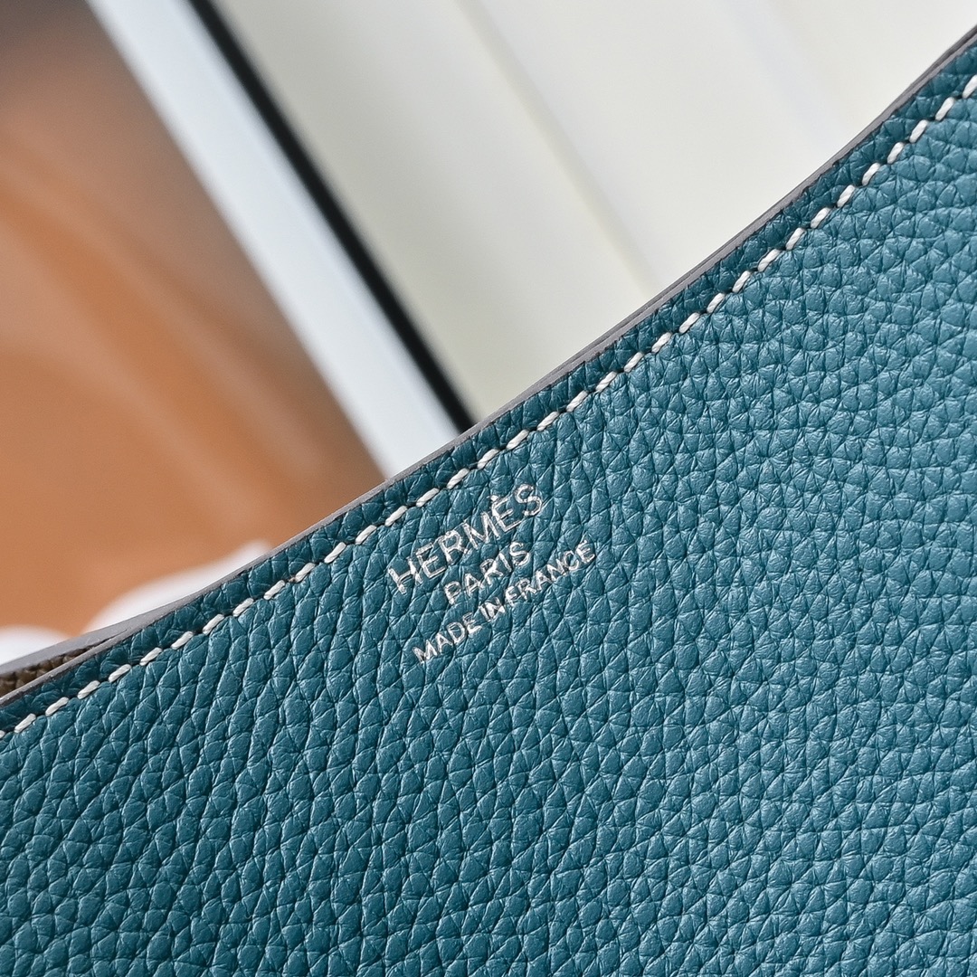 爱马仕（Hermès）奢华与永恒的设计 双面袋两面通用 简单低调 跟着心情换不一样的颜色🌈🌈🌈中蓝/大象灰