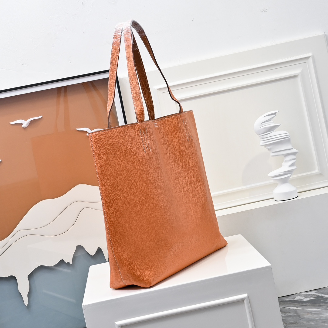 爱马仕（Hermès）奢华与永恒的设计 双面袋两面通用 简单低调 跟着心情换不一样的颜色🌈🌈🌈金棕