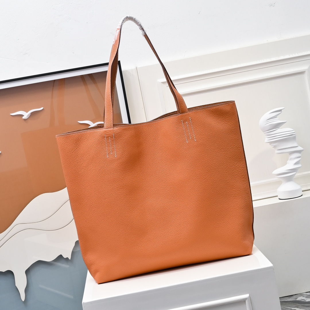 爱马仕（Hermès）奢华与永恒的设计 双面袋两面通用 简单低调 跟着心情换不一样的颜色🌈🌈🌈金棕