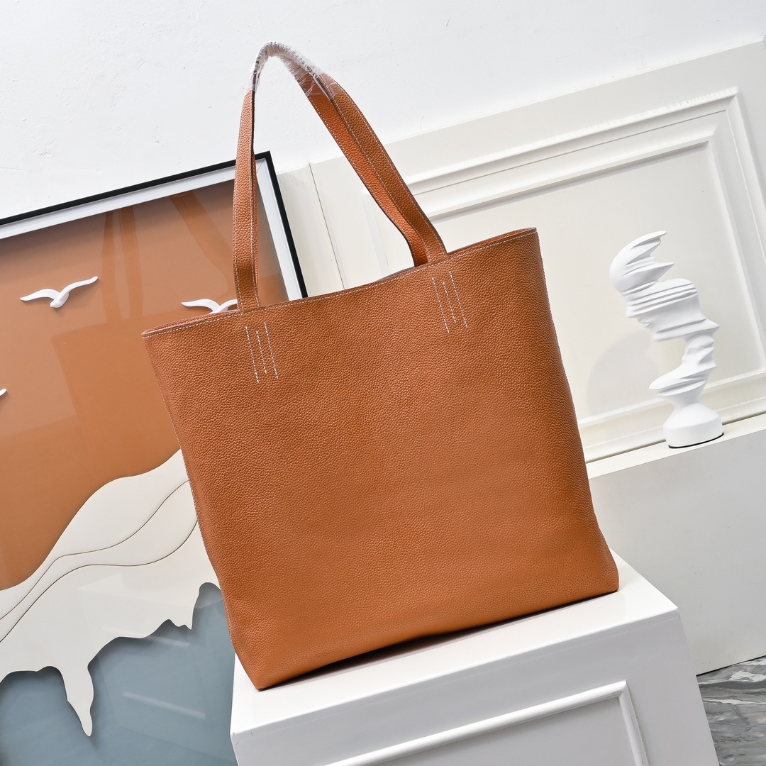 爱马仕（Hermès）奢华与永恒的设计 双面袋两面通用 简单低调 跟着心情换不一样的颜色🌈🌈🌈金棕