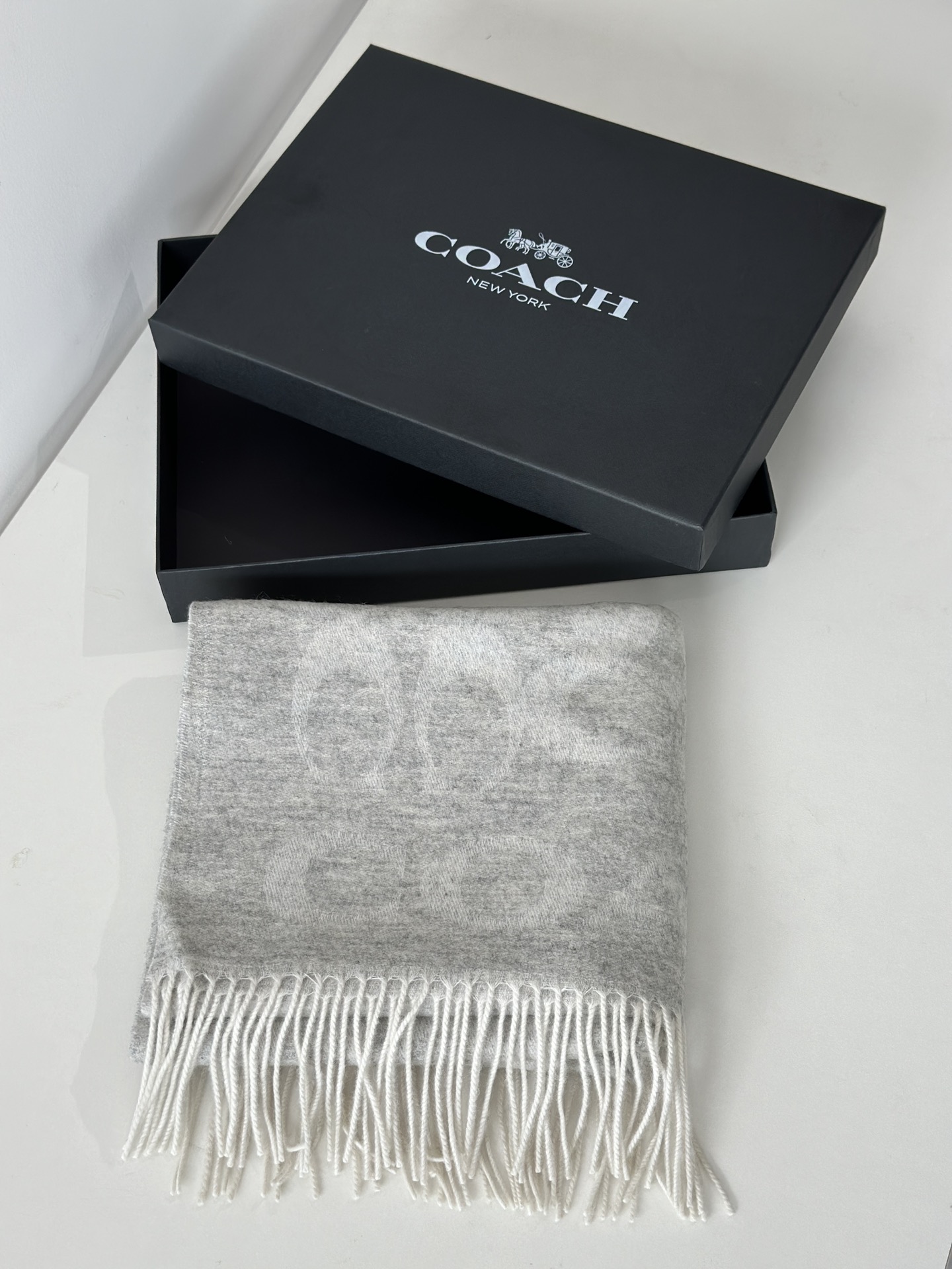 Coach ～纯原 coach 蔻驰 F76384围巾 C logo披肩也太 了吧 不仅有颜值还有品质