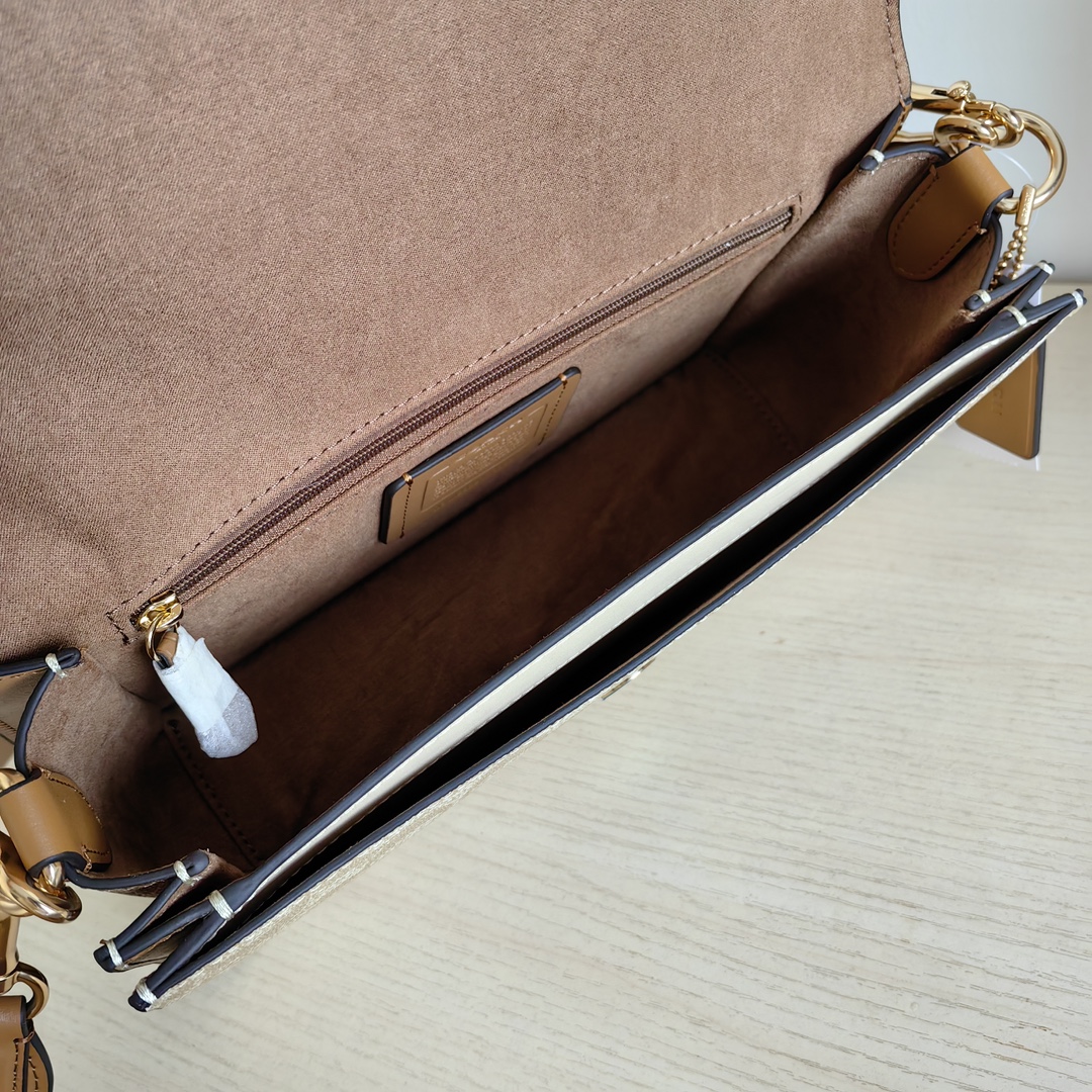 Coach 纯原蔻驰coach新款Morgan系列CR332 作为Georgia的年度升级款