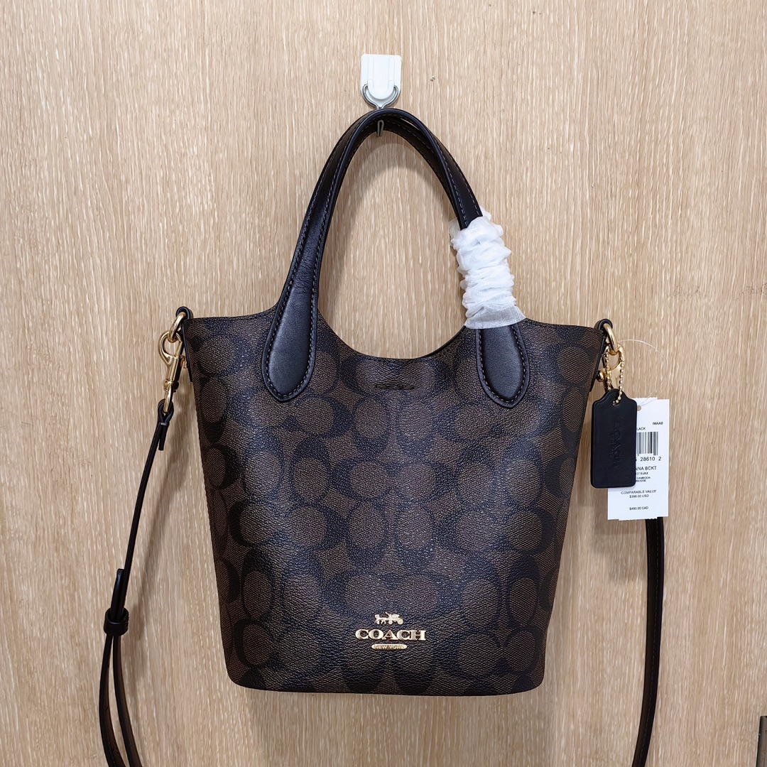 Coach ～Coach 蔻驰CR256 Hanna系列最新款水桶包 形似水桶又似菜篮子 牛皮配老花料材质