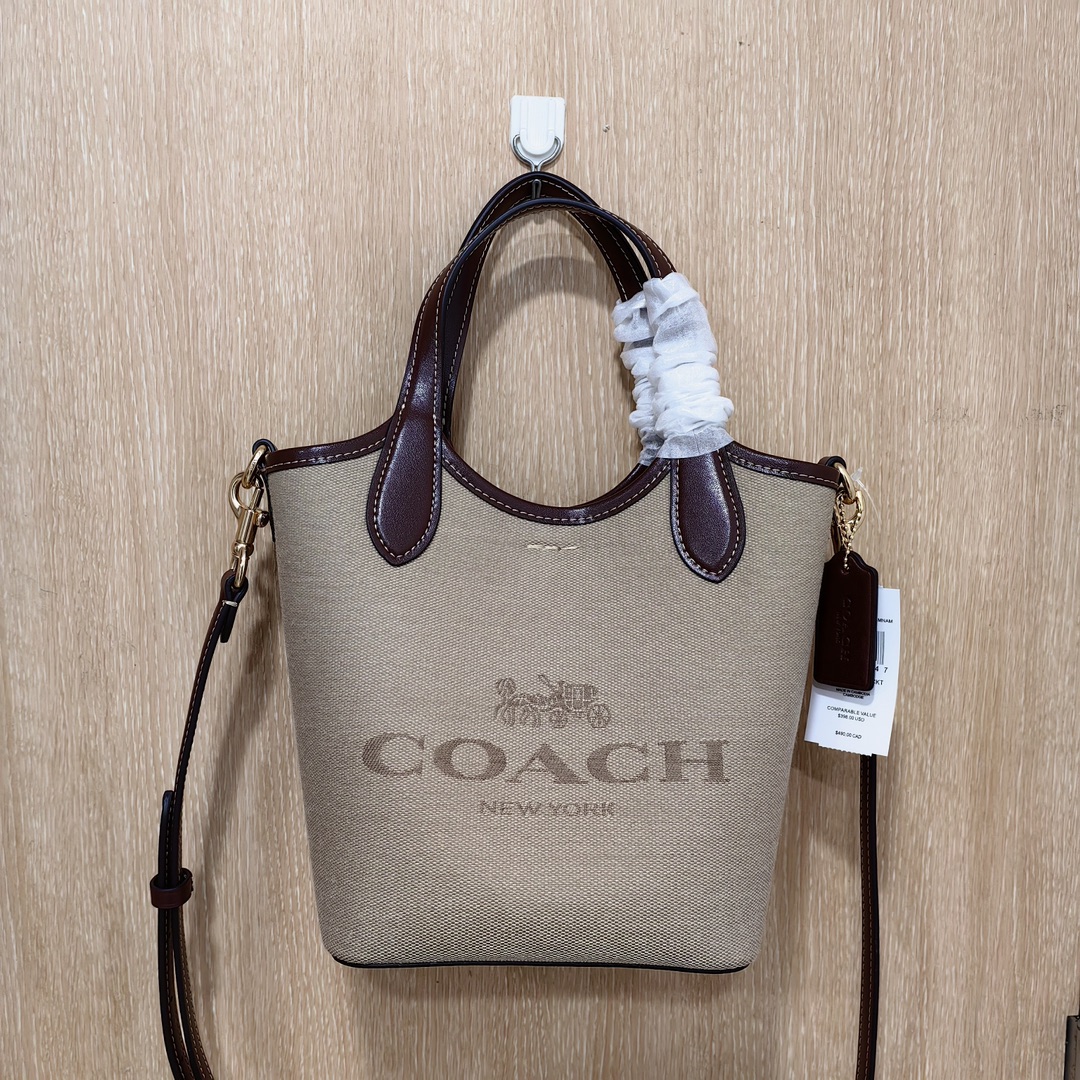 Coach ～￼Coach 蔻驰CR169 Hanna系列最新款水桶包 形似水桶又似菜篮子 牛皮配帆布材质