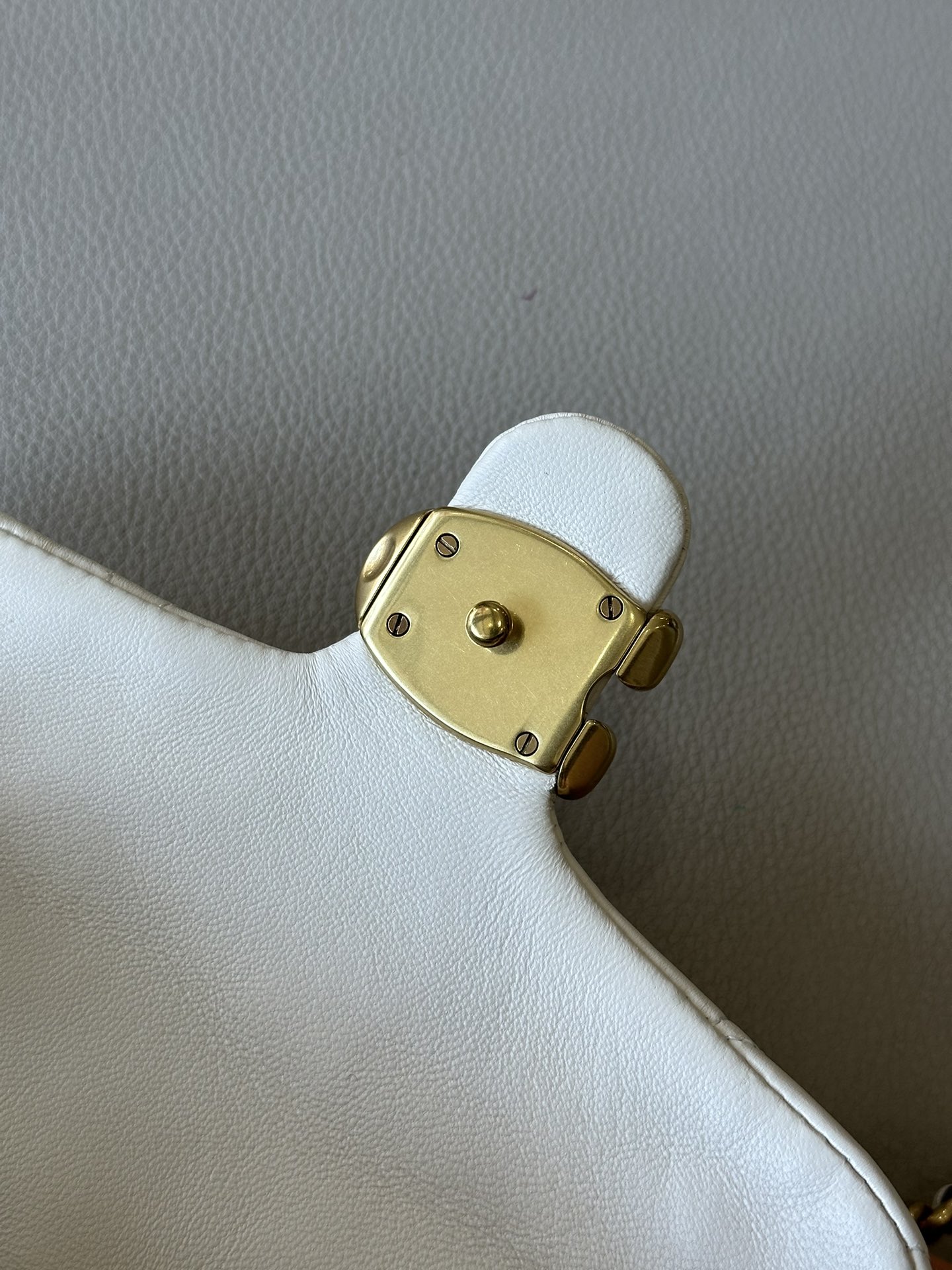 Coach ～ 货 Coach 蔻驰CP149 Quilting Tabby20系列单肩斜挎酒神包