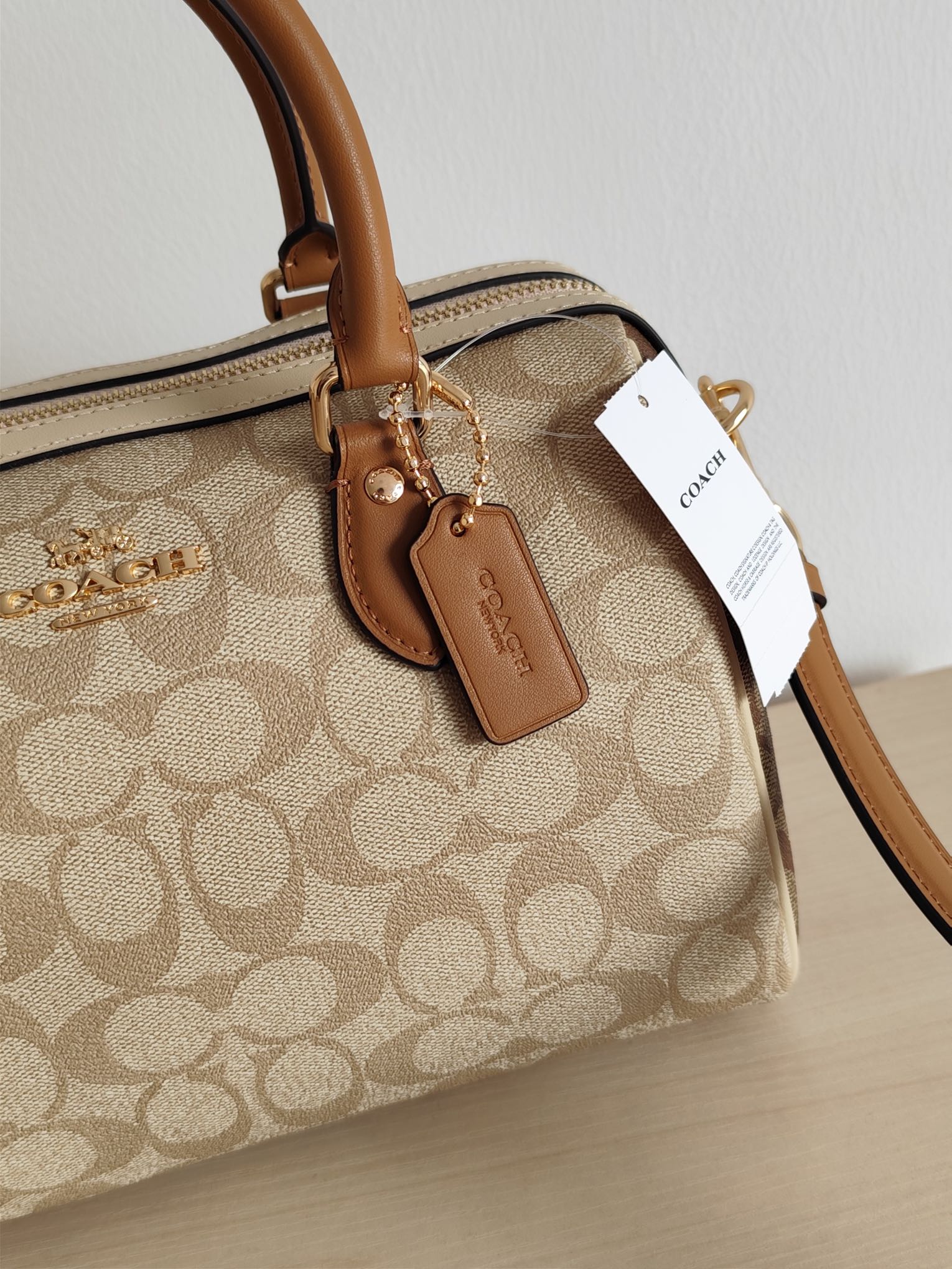 Coach ～纯原coach蔻驰CS185 rowan系列新款配色 焦糖奶茶双拼大号波士顿 枕头包
