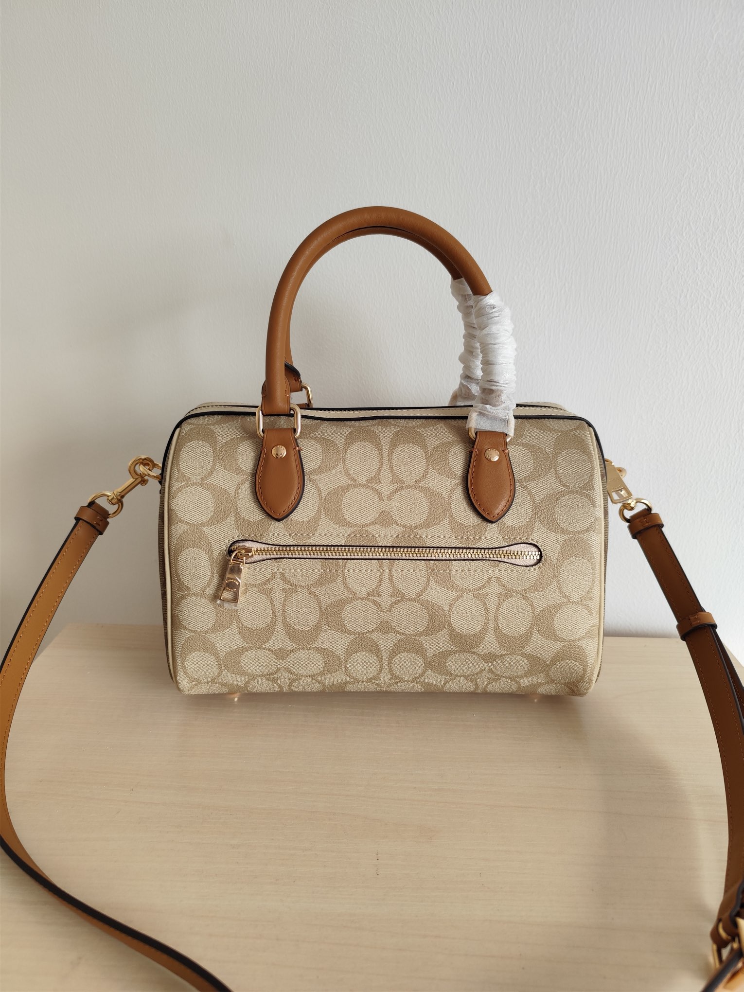 Coach ～纯原coach蔻驰CS185 rowan系列新款配色 焦糖奶茶双拼大号波士顿 枕头包