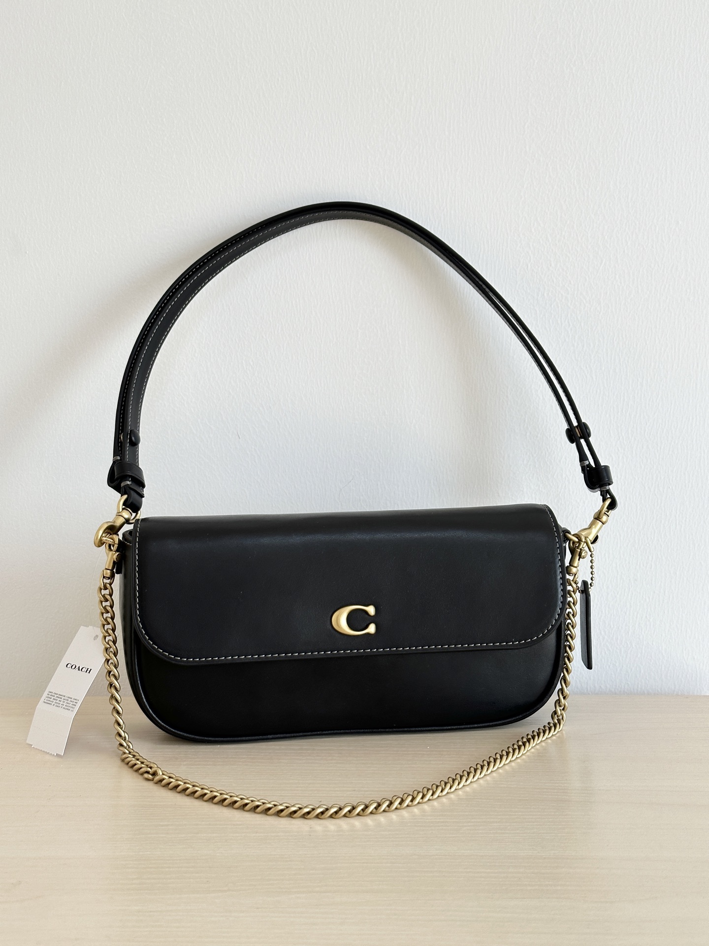 Coach ～￼ Coach蔻驰 CAN90 Brook系列法棍包 有牛皮和老花料两种材质