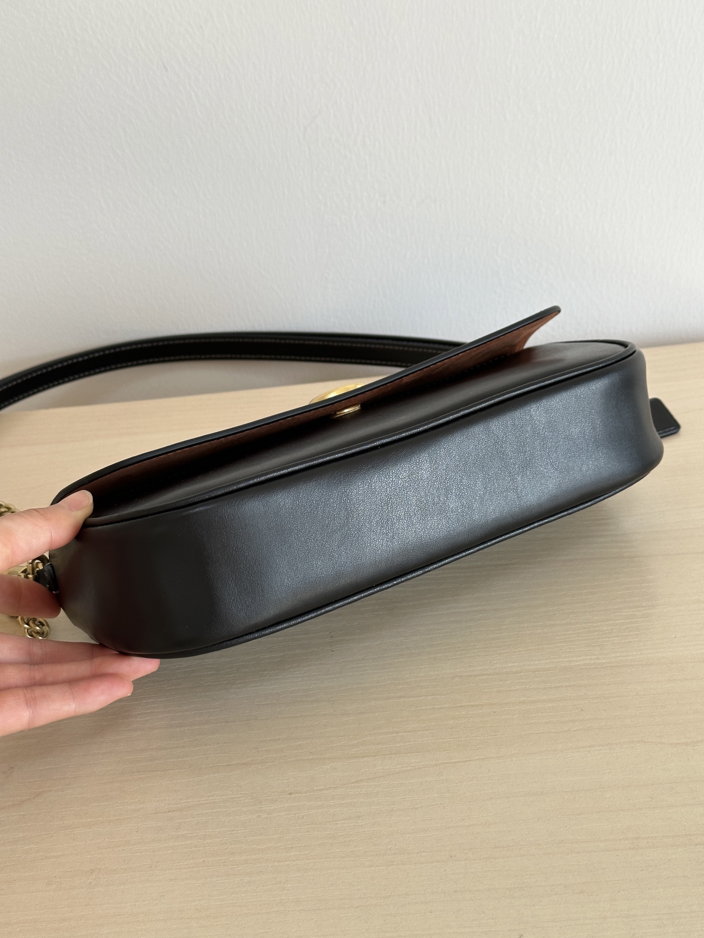 Coach ～￼ Coach蔻驰 CAN90 Brook系列法棍包 有牛皮和老花料两种材质