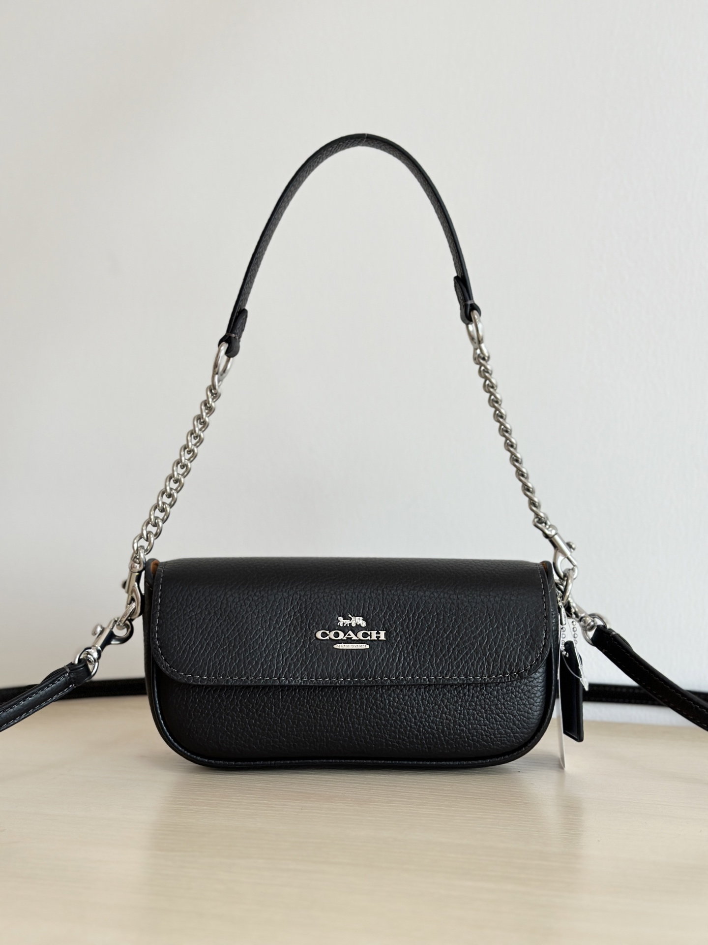 Coach ～纯 Coach蔻驰 CAN72 Hailey系列法棍包 腋下包 这个系列真的被惊艳到了