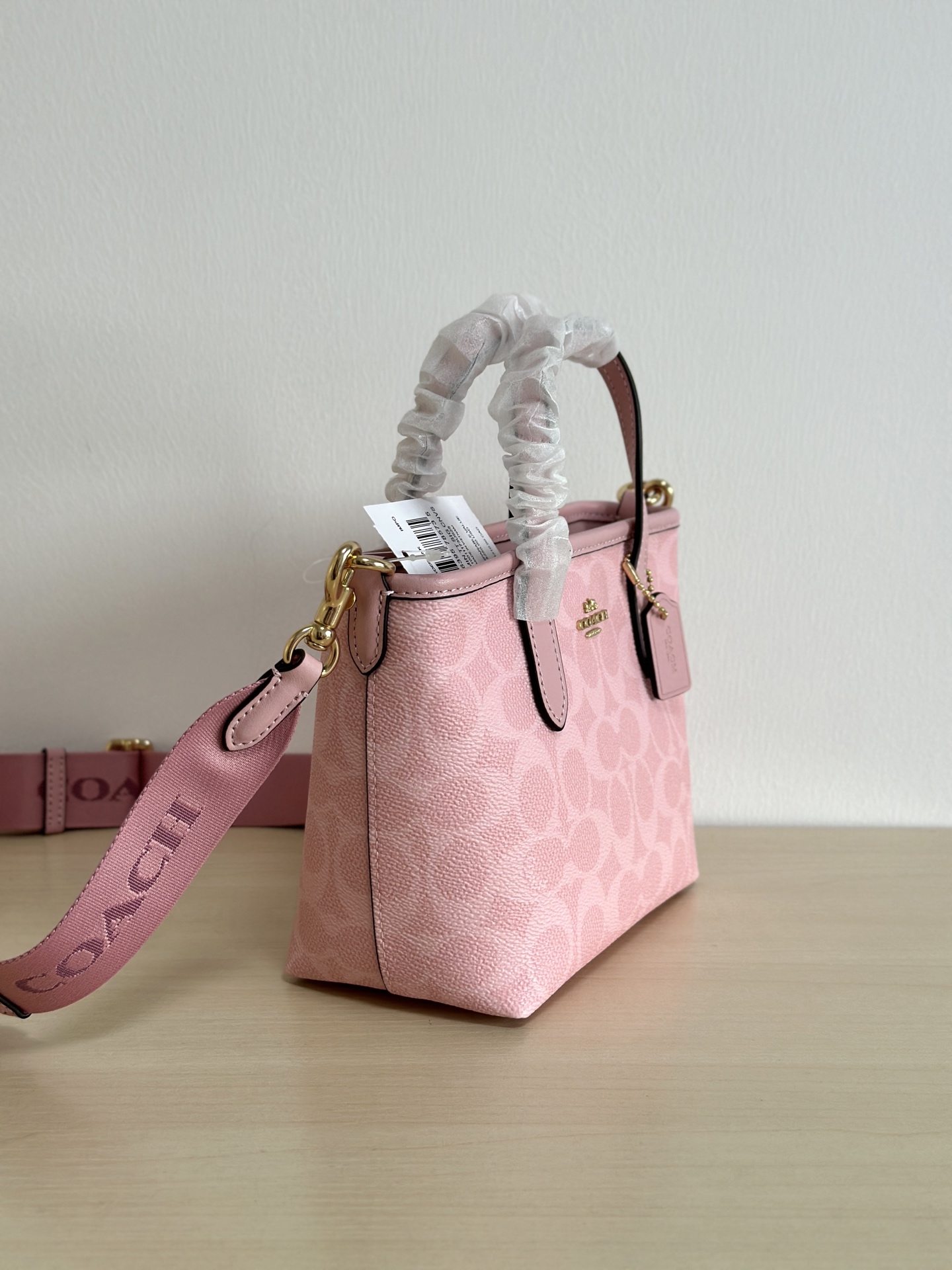Coach ～纯原 Coach蔻驰 CW032 迷你City托特 设计简约 C字料搭配牛皮材质