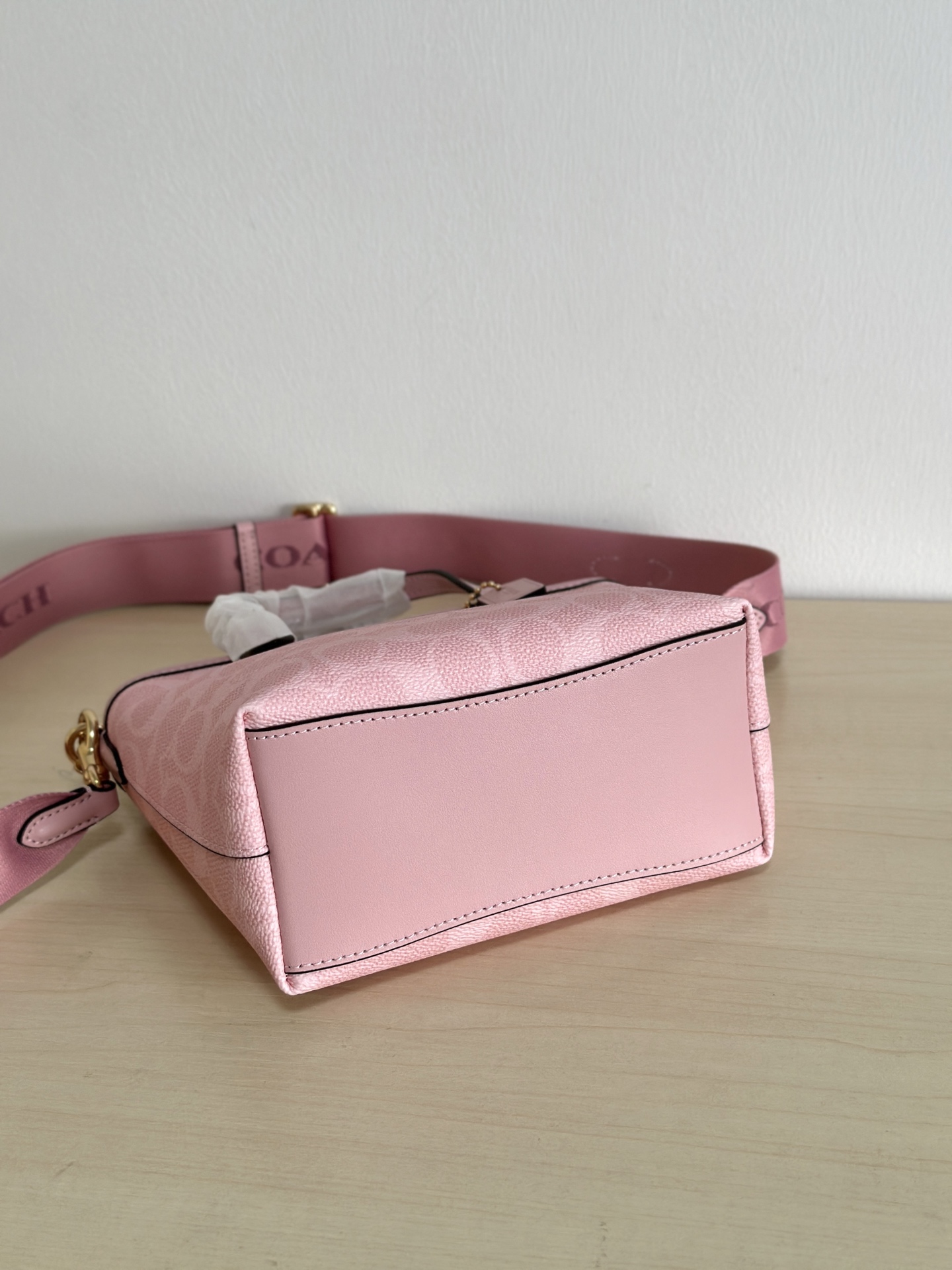 Coach ～纯原 Coach蔻驰 CW032 迷你City托特 设计简约 C字料搭配牛皮材质
