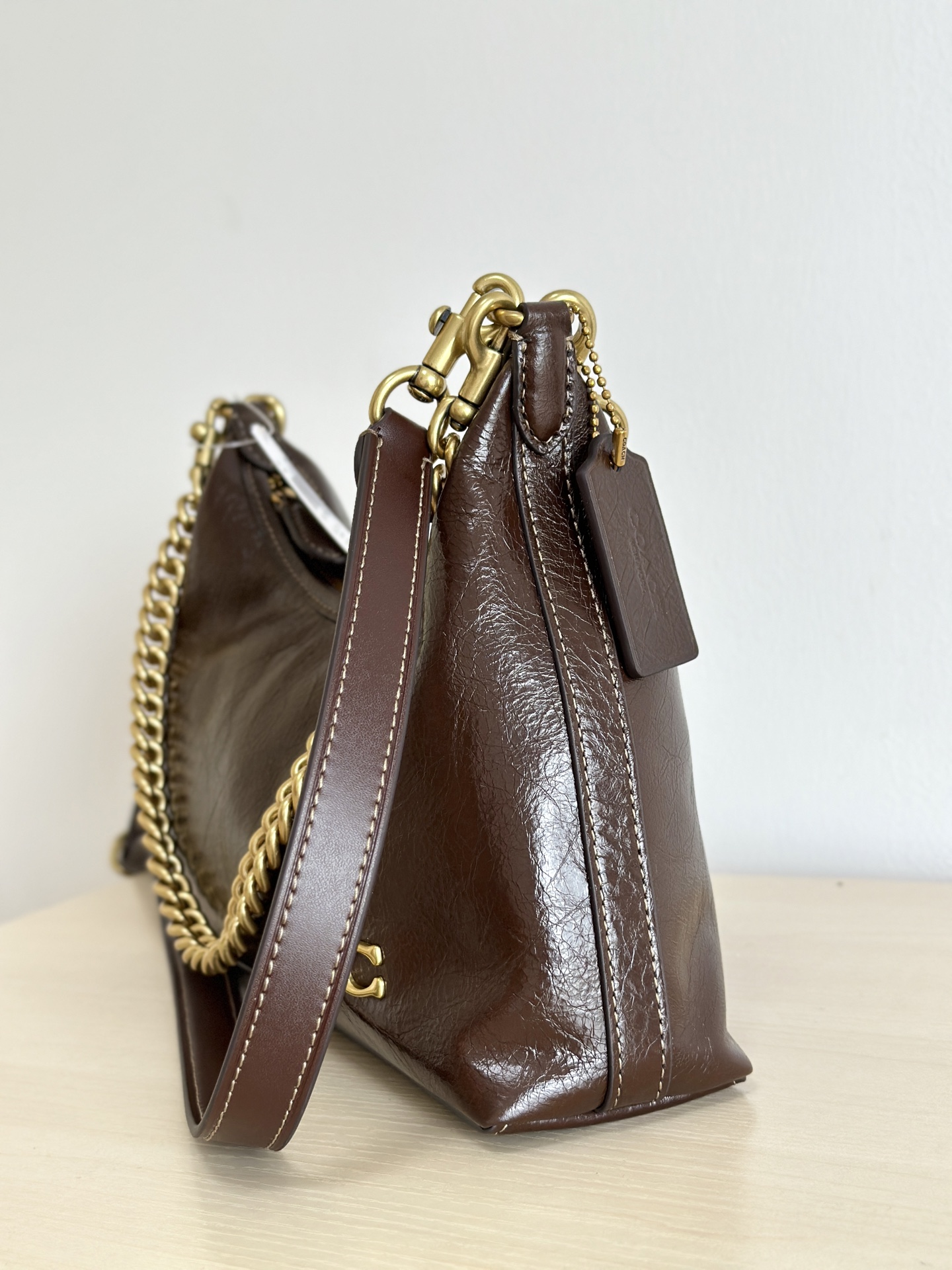 Coach ￼ 纯原Coach蔻驰 CAD75 Juliet朱丽叶系列油蜡皮流浪包 三肩带设计