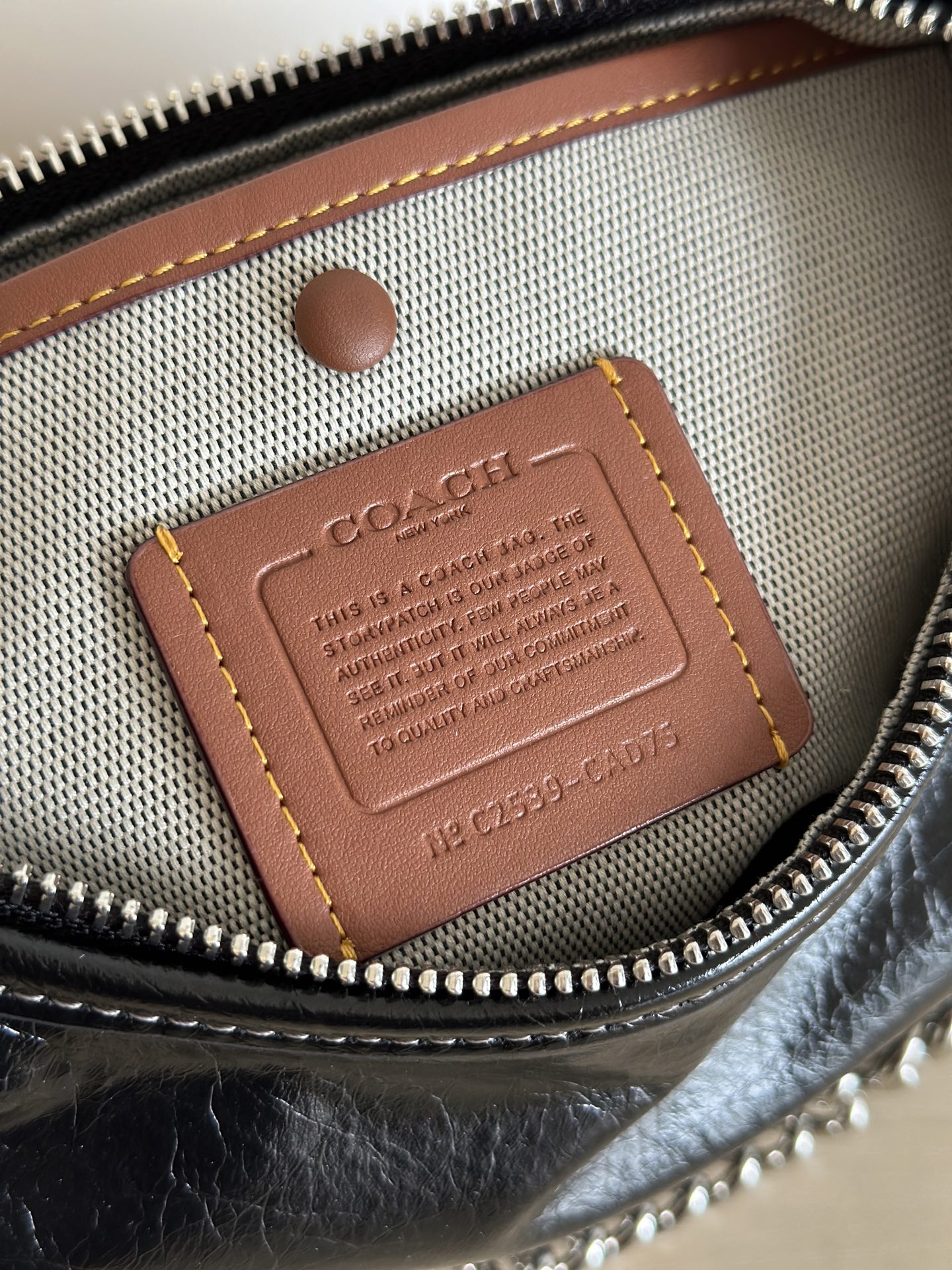 Coach 纯原Coach蔻驰 CAD75 Juliet朱丽叶系列油蜡皮流浪包 三肩带设计 多种自由搭配背法