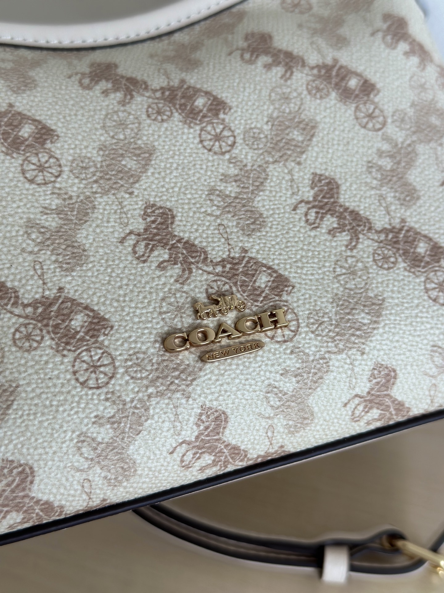 Coach ～￼纯原Coach蔻驰 CC037 laurel系列mini迷你流浪包 单肩斜挎包