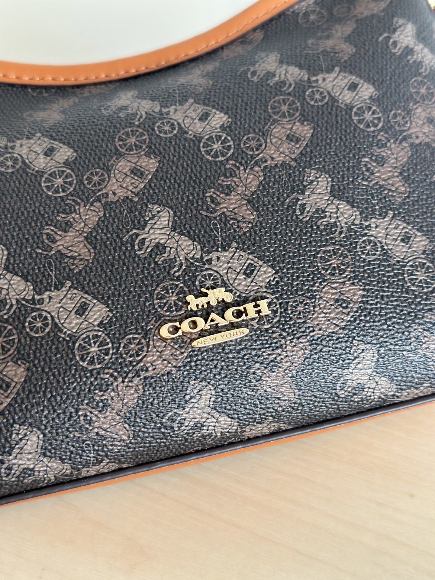 Coach ～￼纯原Coach蔻驰 CC037 laurel系列mini迷你流浪包 单肩斜挎包