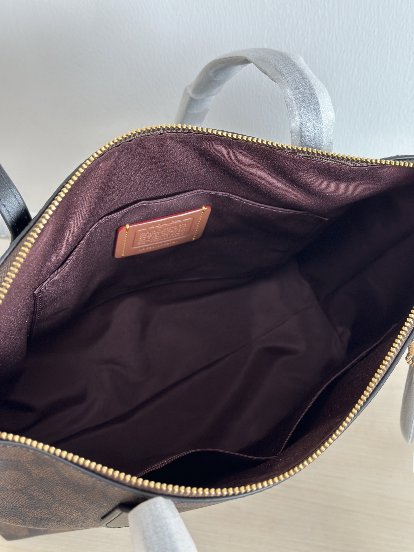 Coach ～黑咖色细节纯原 COACH 蔻驰CBT20 Zip top Tote 30新款拉链托特