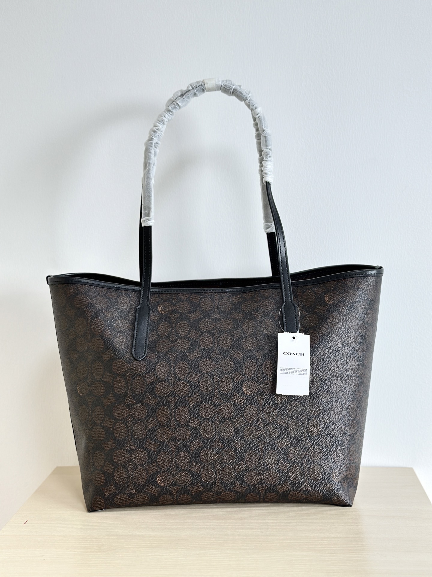Coach ～纯 Coach蔻驰 CV976 City33系列最新奥莱款购物袋托特包