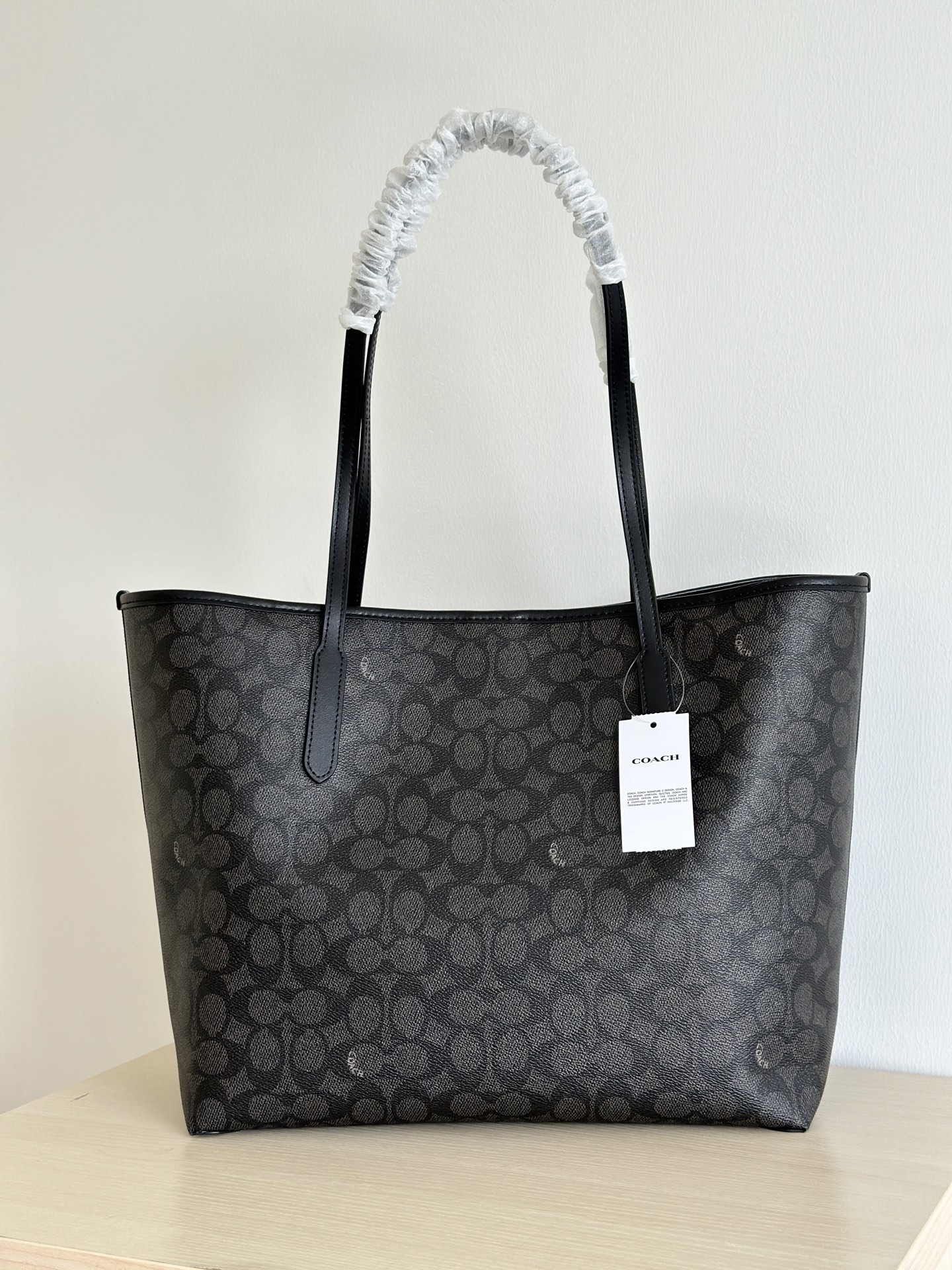Coach ～纯 Coach蔻驰 CV976 City33系列最新奥莱款购物袋托特包