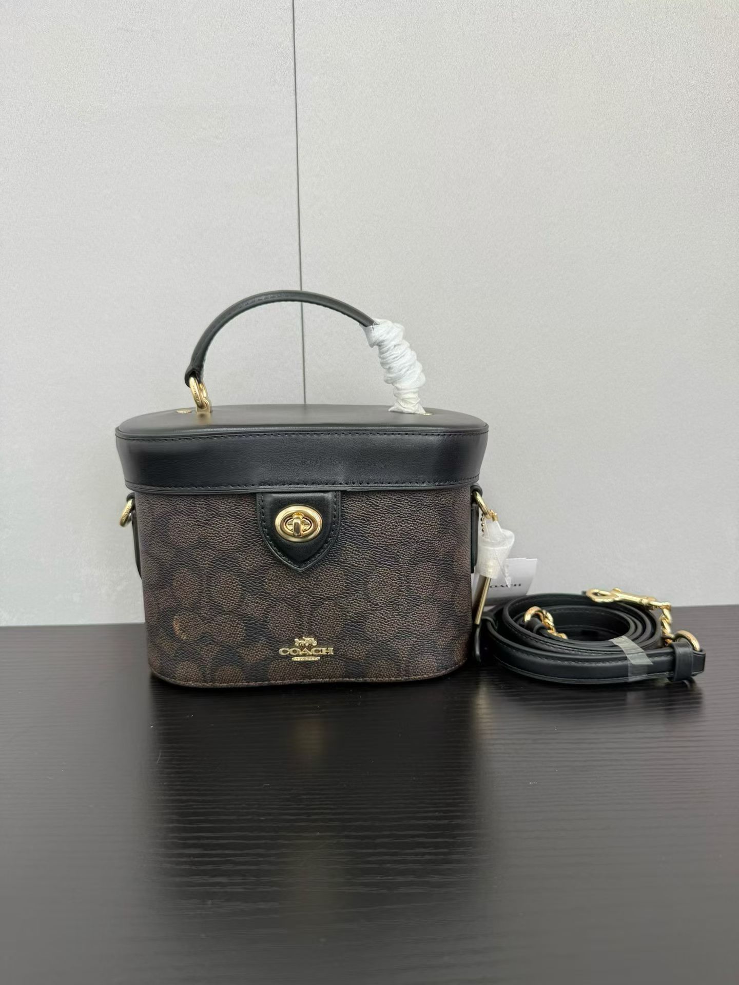 Coach ～原Coach蔻驰 CBQ35 Kay20系列新款盒子包化妆包 代购级别 最新款化妆包